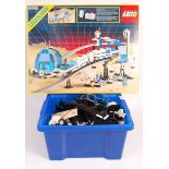 COLLECTION OF VINTAGE LEGO MONORAIL SPACE THEMED PIECES