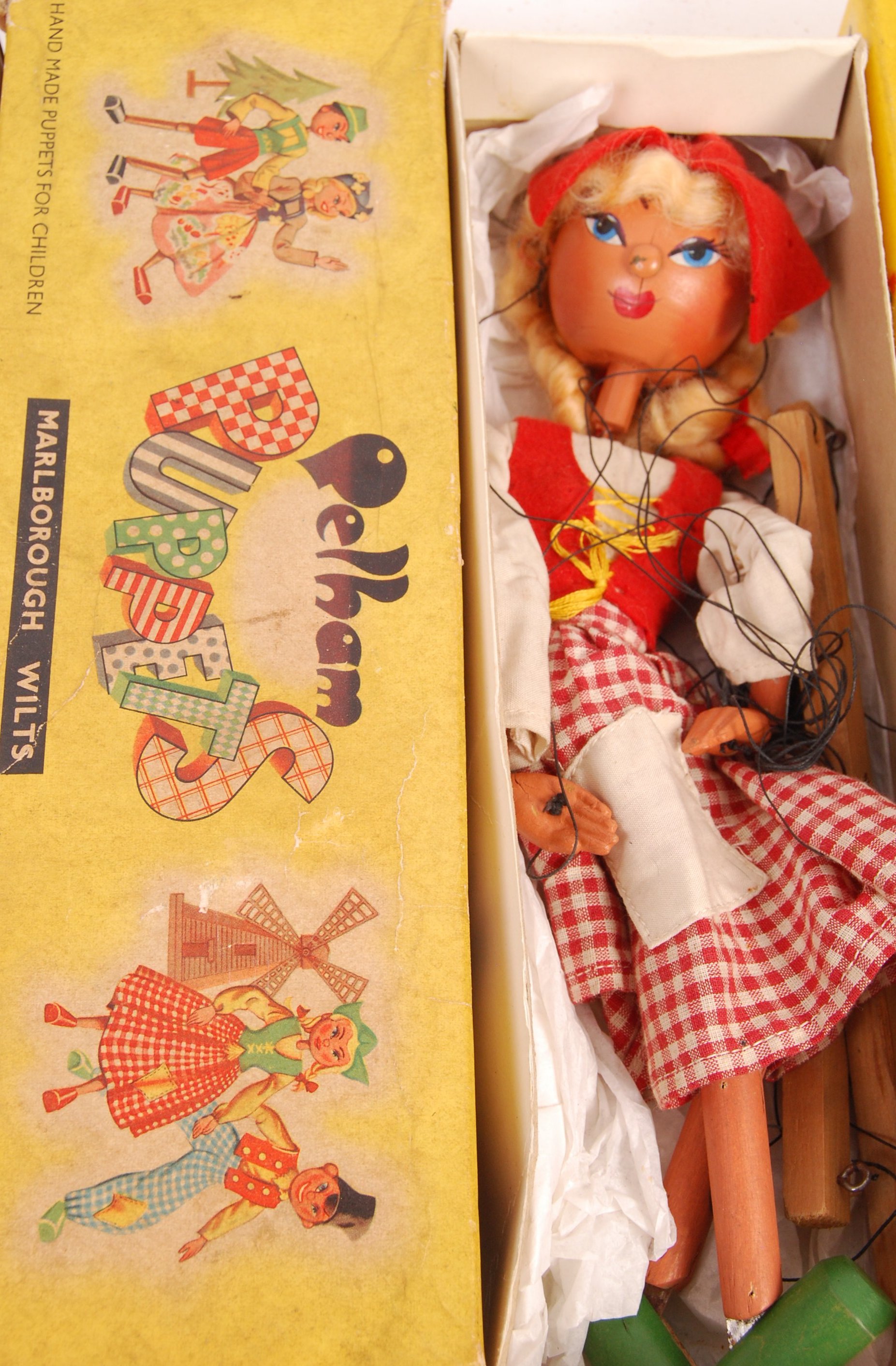 COLLECTION OF VINTAGE BOXED PELHAM PUPPETS - NODDY, PINOCCHIO ETC - Image 4 of 6