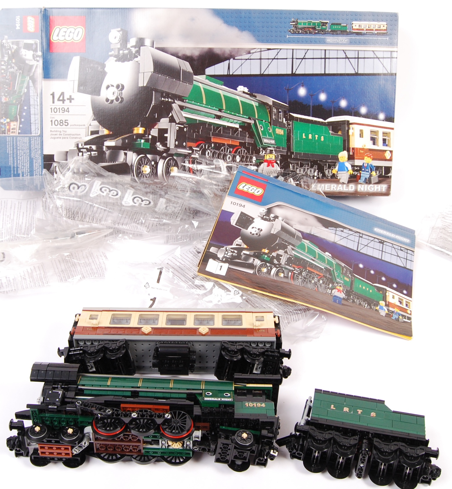 RARE LEGO ' EMERALD NIGHT ' BOXED TRAINSET SET 10194 - Image 2 of 5