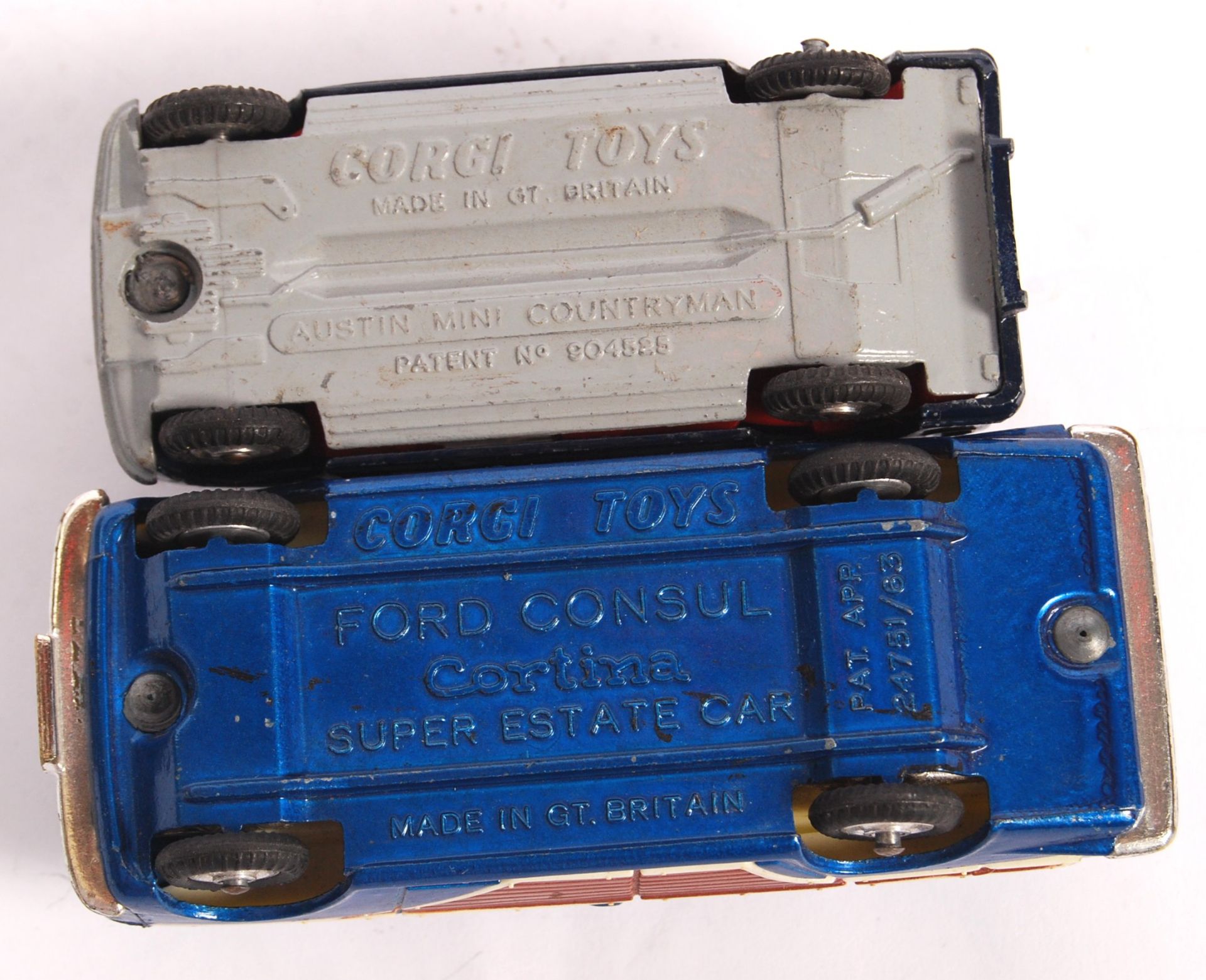 TWO ORIGINAL BOXED 1960'S CORGI TOYS MADE MODELS. - Bild 4 aus 4