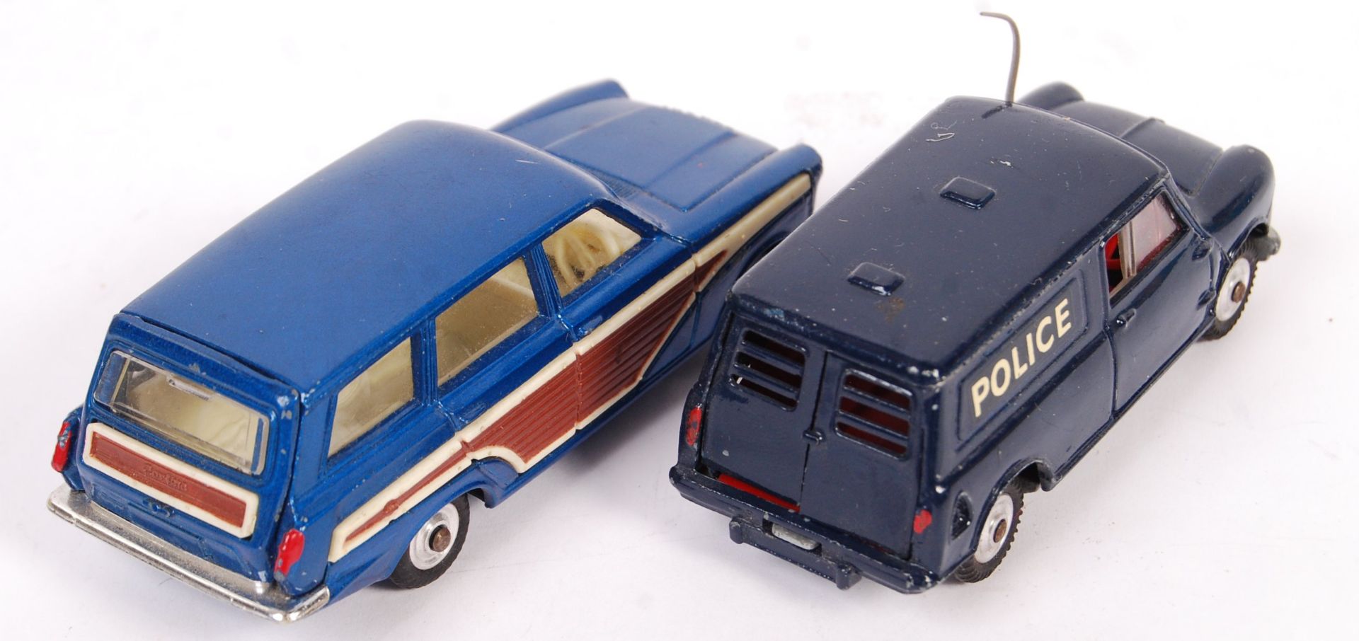 TWO ORIGINAL BOXED 1960'S CORGI TOYS MADE MODELS. - Bild 3 aus 4