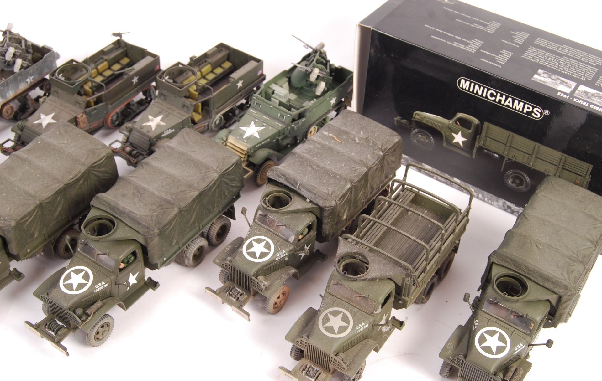 ASSORTED UNIMAX MADE FORCES OF VALOUR 1:32 SCALE MILITARY VEHICLES - Bild 2 aus 4