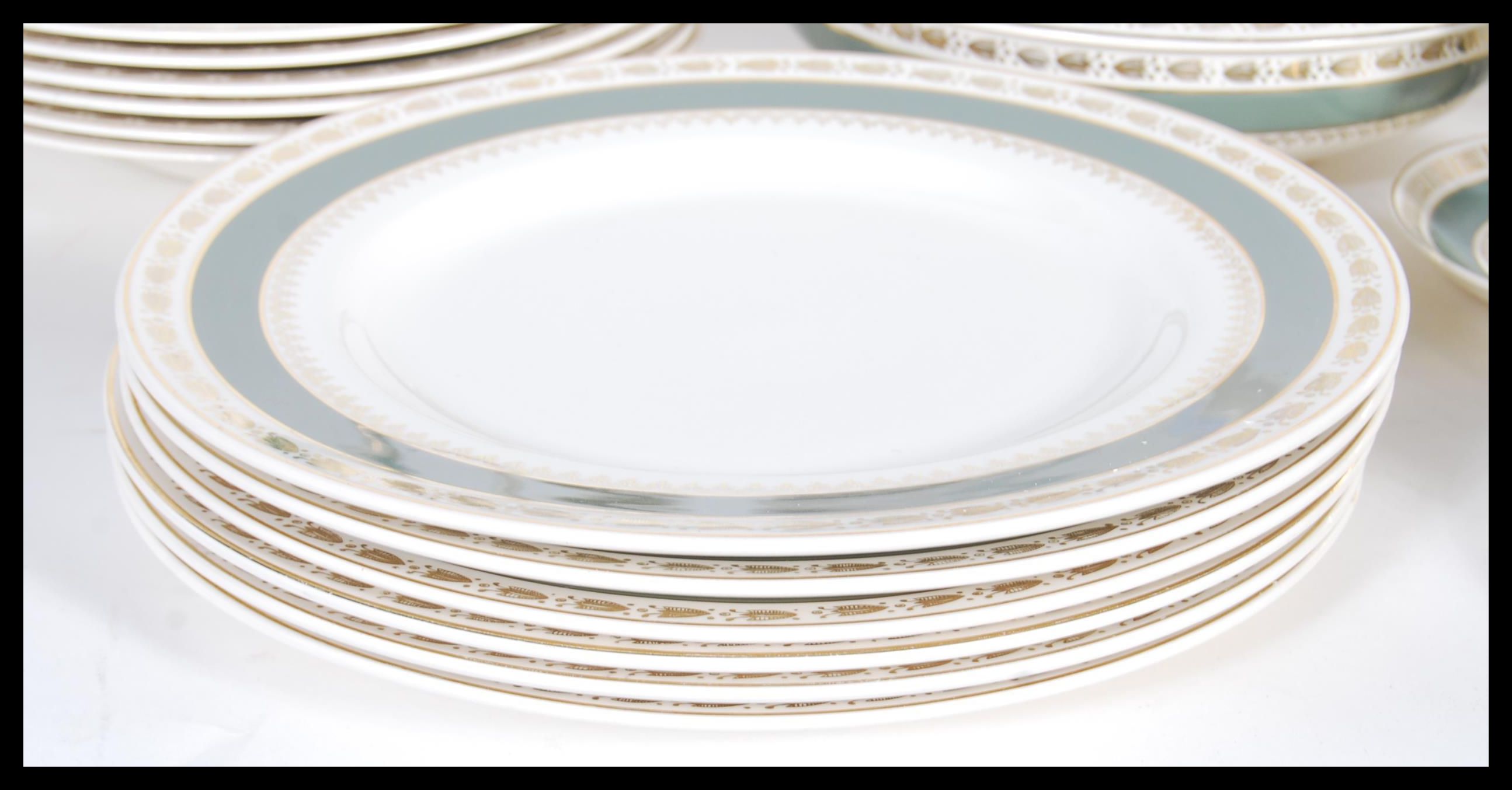 An extensive Crown Ducal dinner service in the 'Ch - Image 2 of 11