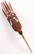 LATE 19TH / EARLY 20TH CENTURY AFRICAN WOODEN CARVED COMB