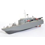 LARGE SCALE MODEL OF A WW2 TORPEDO GUNSHIP BOAT