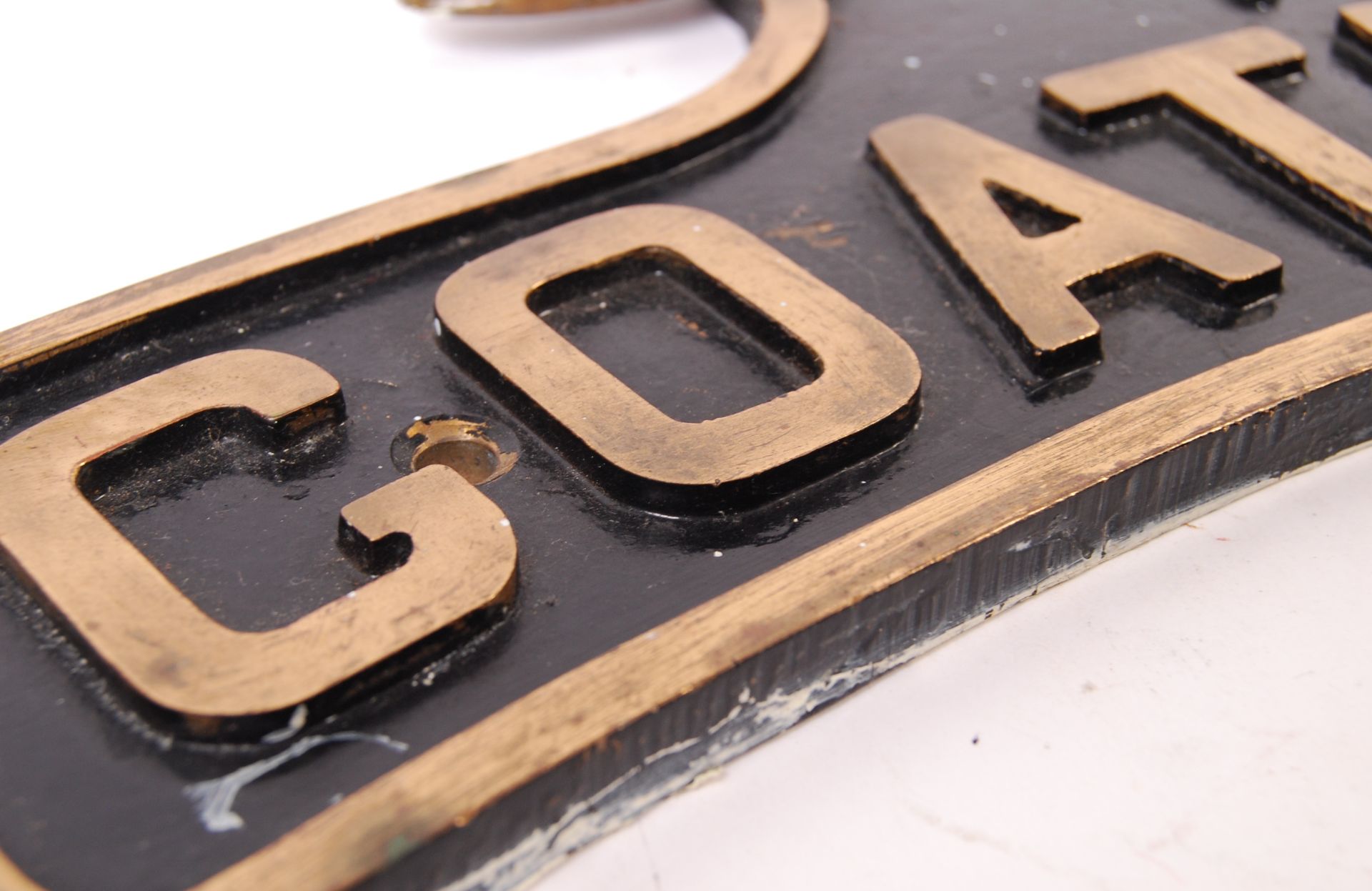 RARE VINTAGE 1930'S ' THE GOATHLAND ' D49 HUNT CLASS LOCO NAMEPLATE - Image 4 of 5