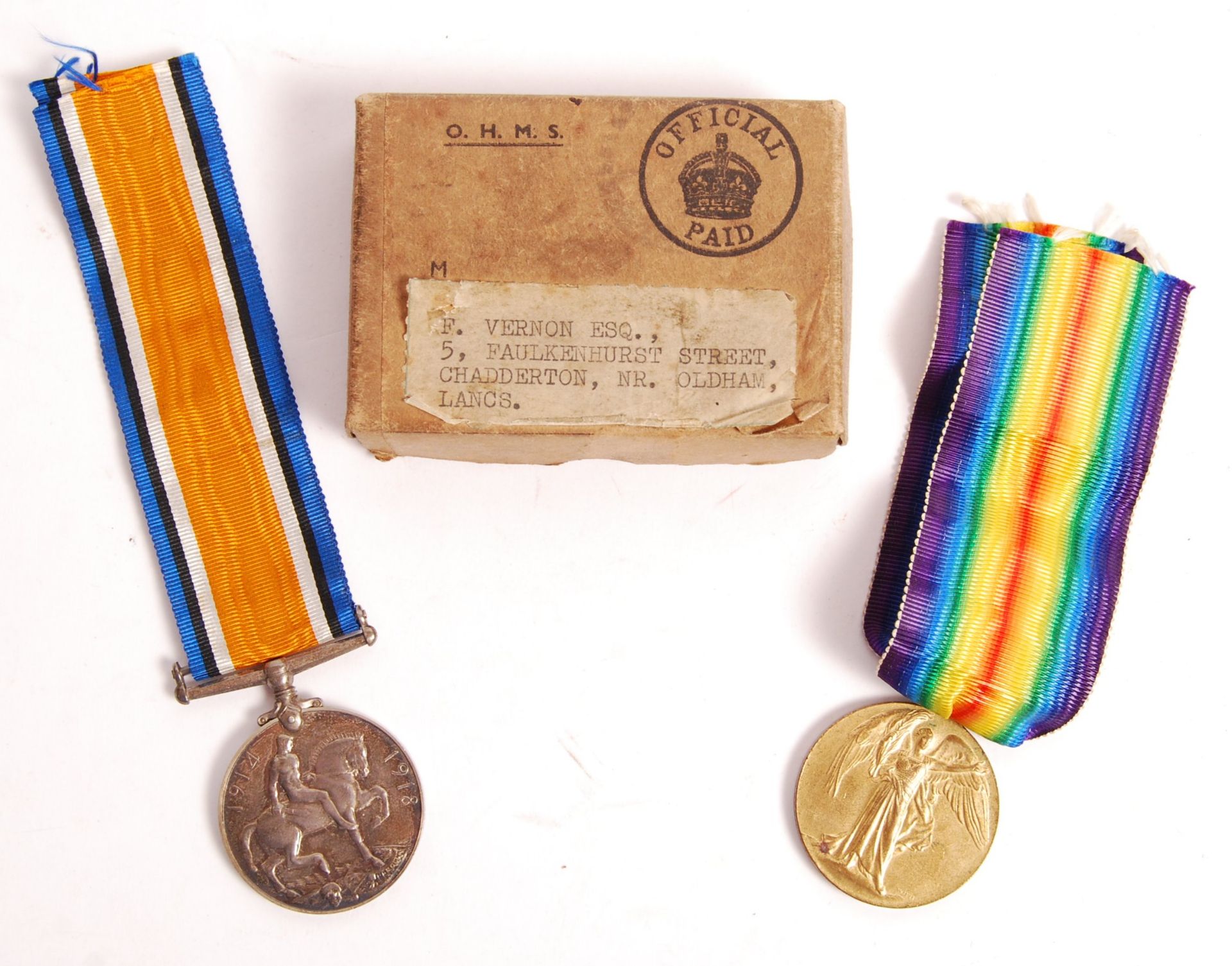 WWI FIRST WORLD WAR MEDAL PAIR - PRIVATE IN THE MANCHESTER REGIMENT