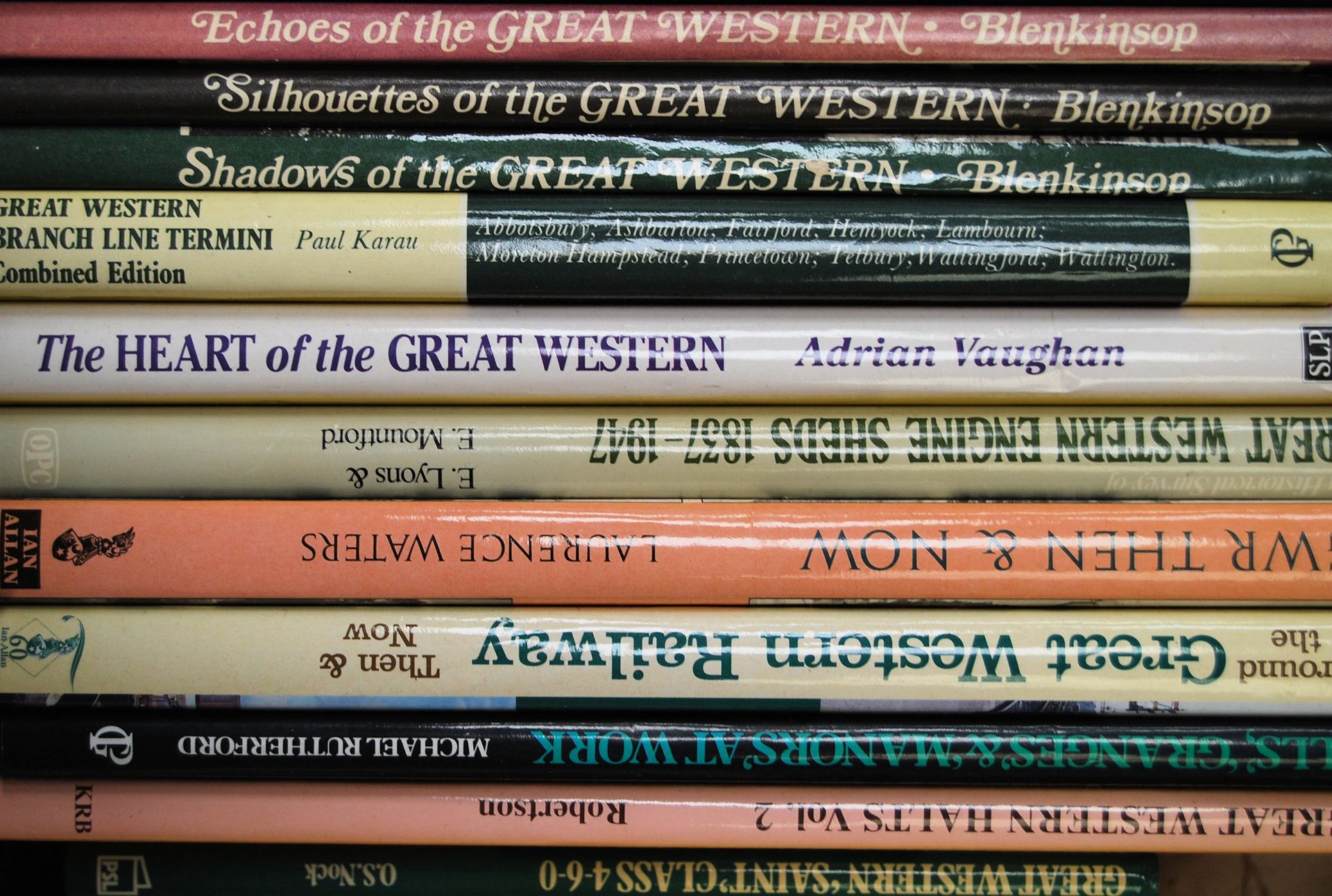 COLLECTION OF GWR RELATED TRAIN BOOKS - Bild 3 aus 5
