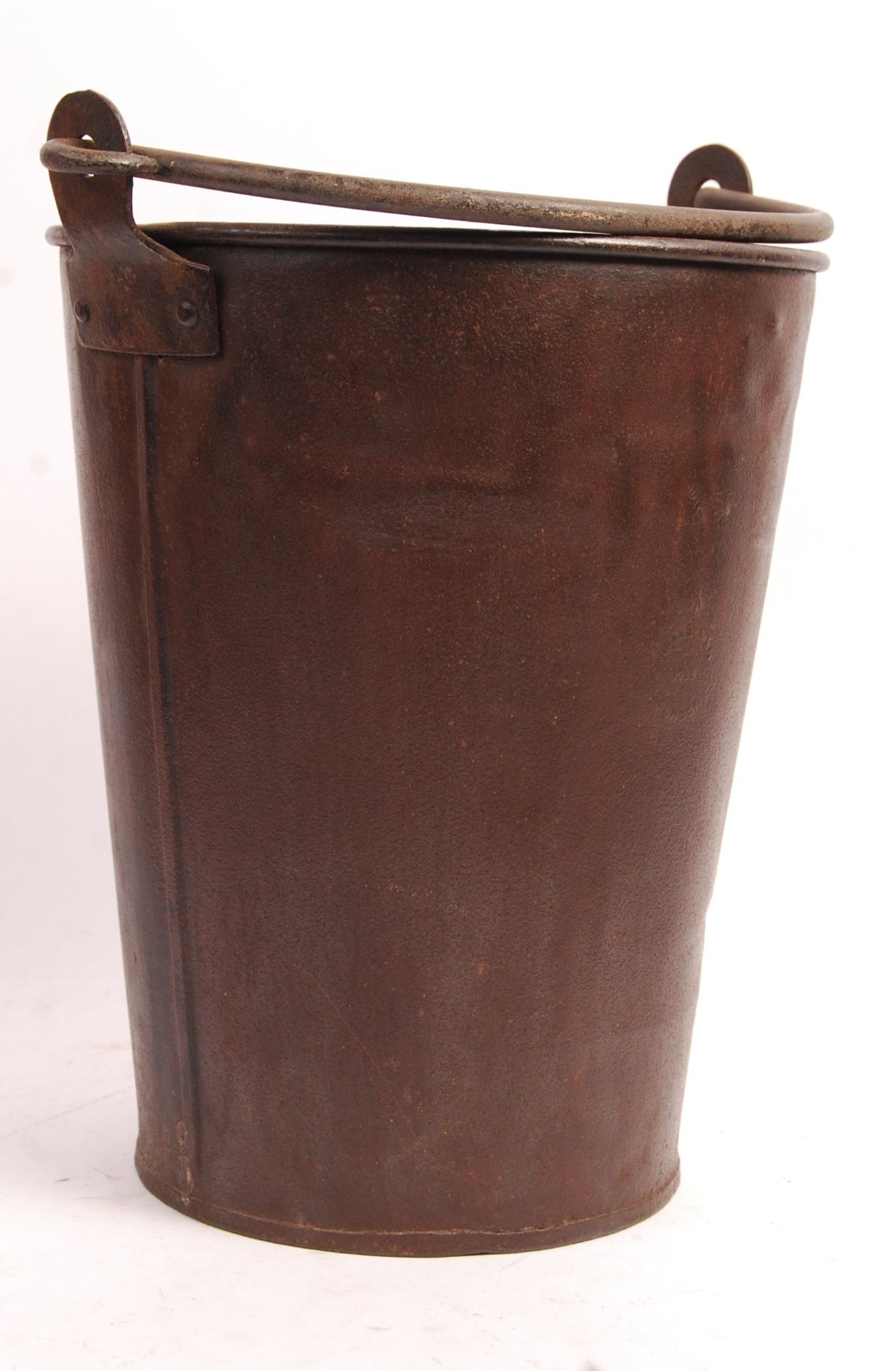 POST WWI FIRST WORLD WAR BRITISH MILITARY STEEL WATER BUCKET - Bild 2 aus 5