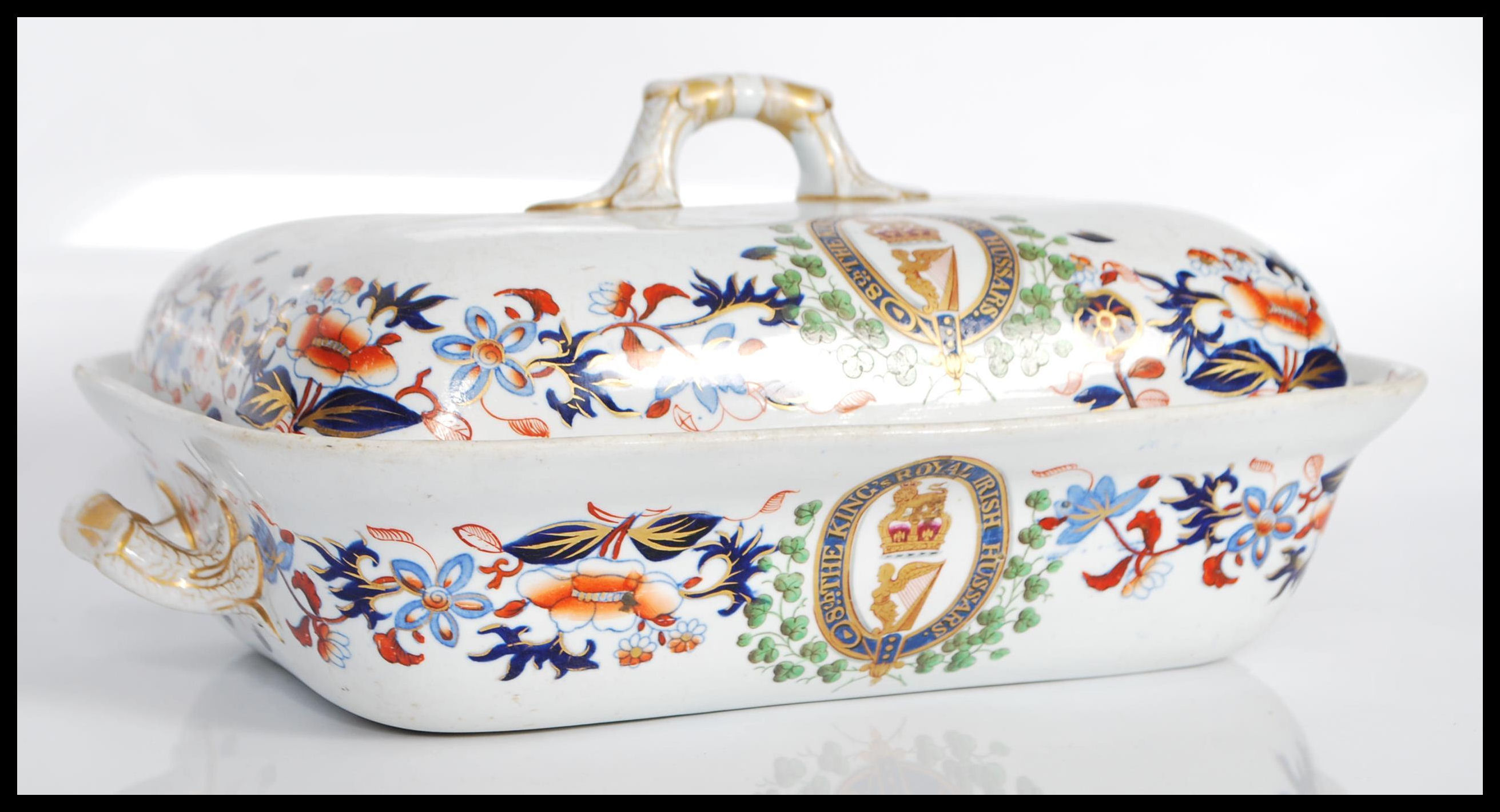 A 19th Century Victorian Spode tureen having hand painted Imari decoration to the sides bearing - Image 2 of 8