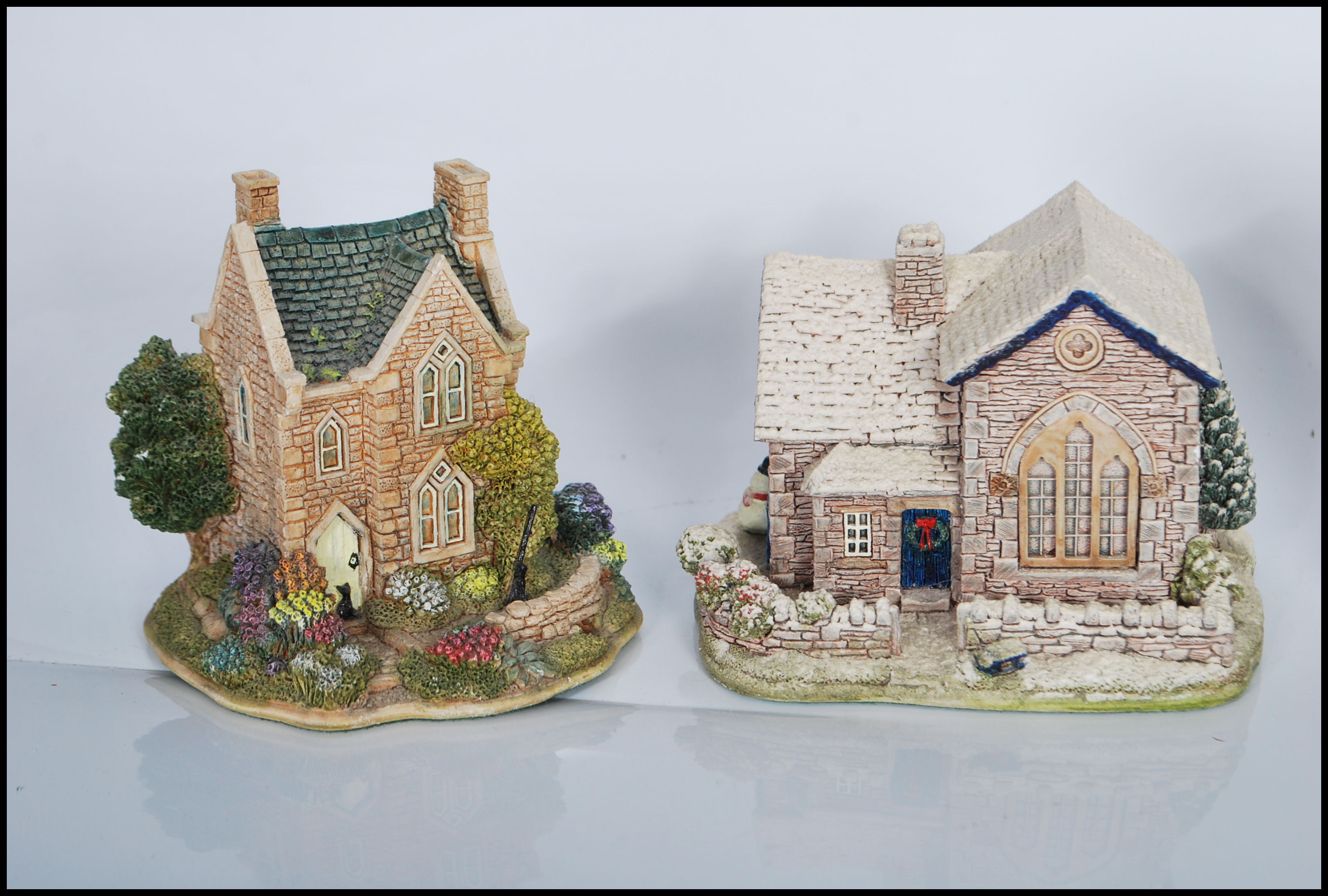 A collection of ten boxed Lilliput Cottages to include Blue Boar, To Have And To Hold, Cradle - Image 6 of 9