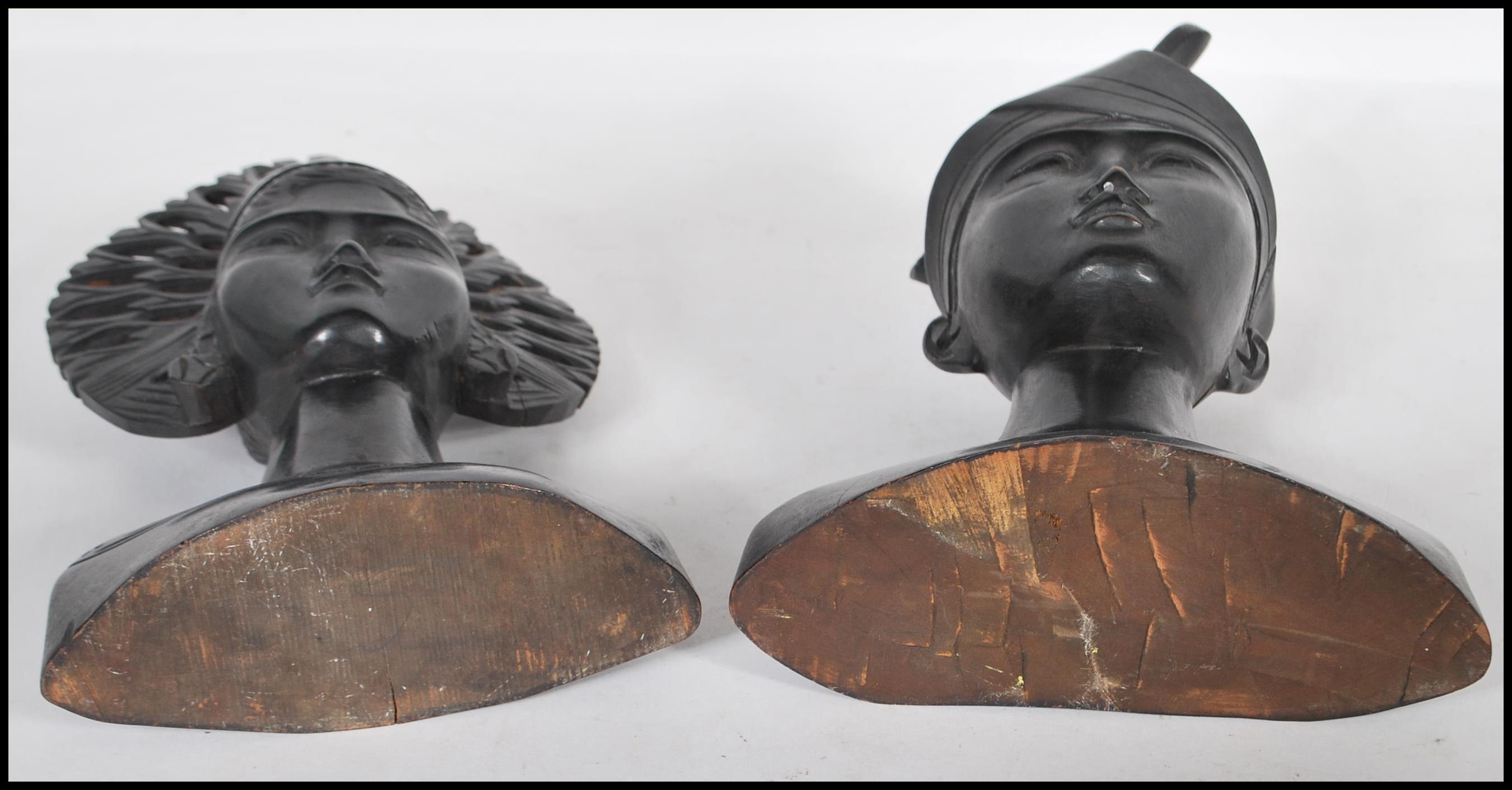 A pair of 20th Century carved hardwood South East Asian / Malaysian busts of a male and female - Image 6 of 6