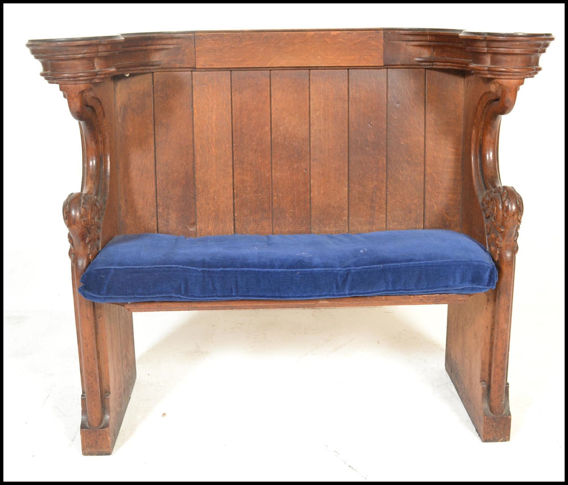 A 19th Century Victorian Gothic revival ecclesiastical church  oak pew, panel back over solid seat - Bild 3 aus 10