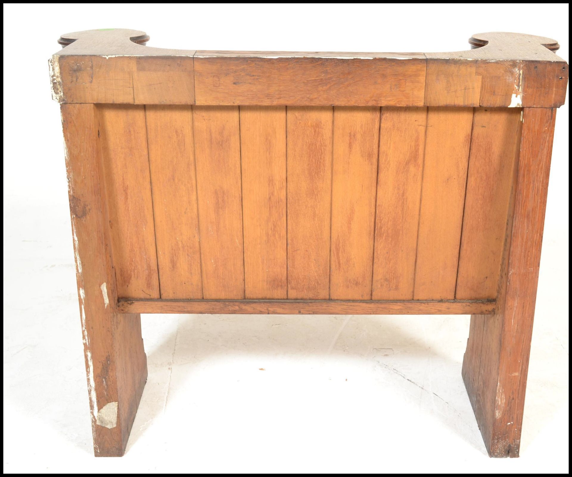 A 19th Century Victorian Gothic revival ecclesiastical church  oak pew, panel back over solid seat - Bild 9 aus 10