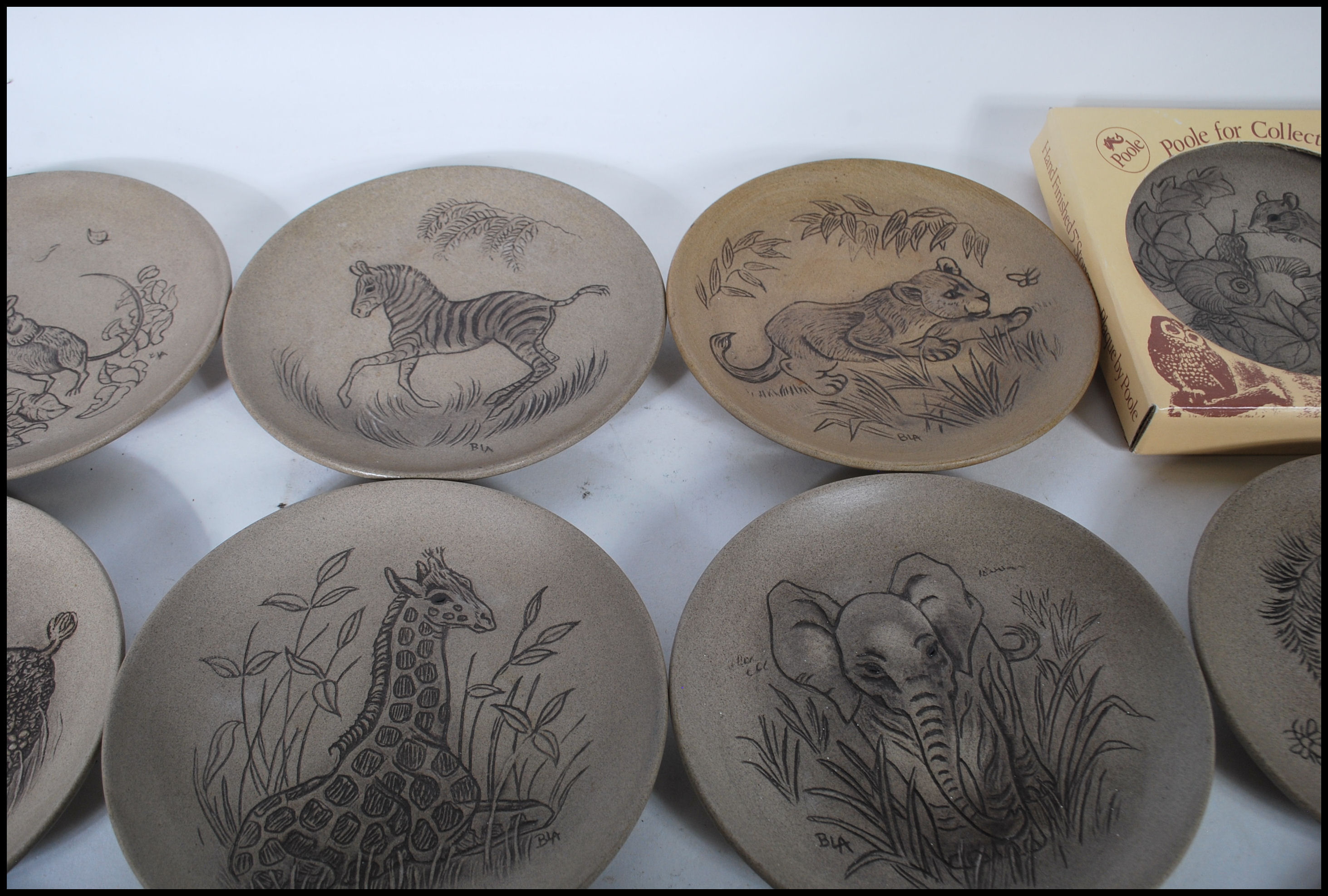 A collection of Poole pottery collectors stoneware animal plaques / small plates by Barbara Linley - Image 7 of 10