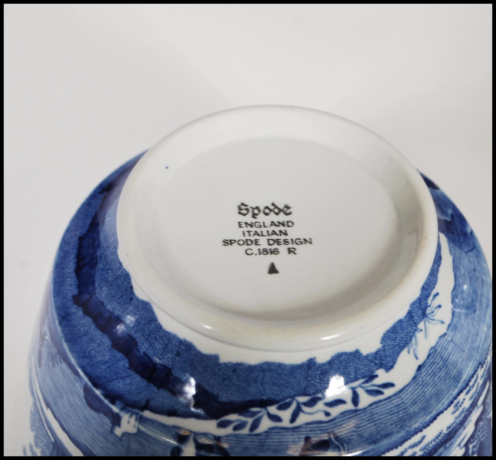 A quantity of 20th Century blue and white printed Spode Italian pattern china wares comprising of - Image 9 of 9