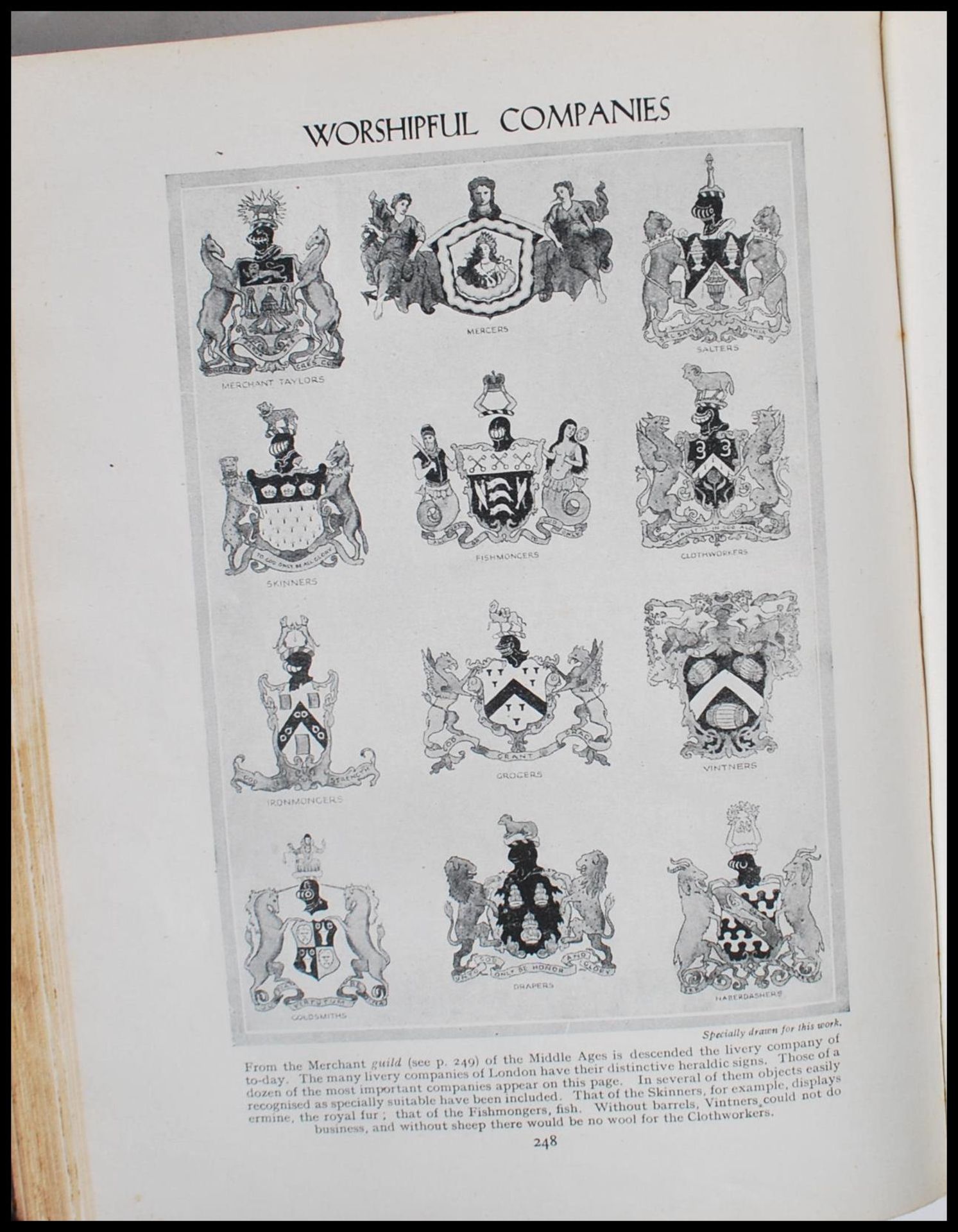 A group of leather bound books with gilt detailing of Newnes Pictorial Knowledge. Eight volumes in - Image 9 of 10