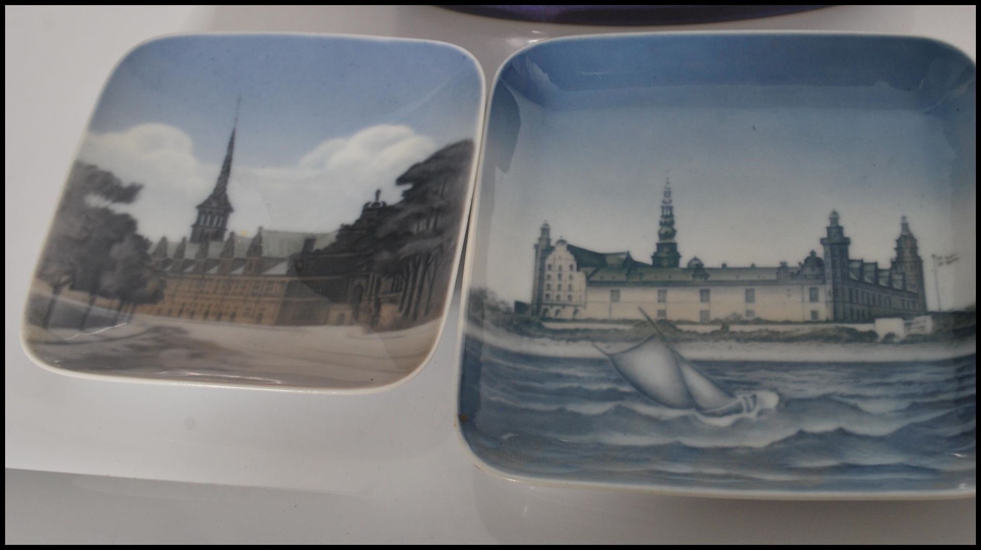 A group of four Royal Copenhagen blue and white porcelain plates to include a Bicentenary 1775-1975, - Bild 4 aus 10