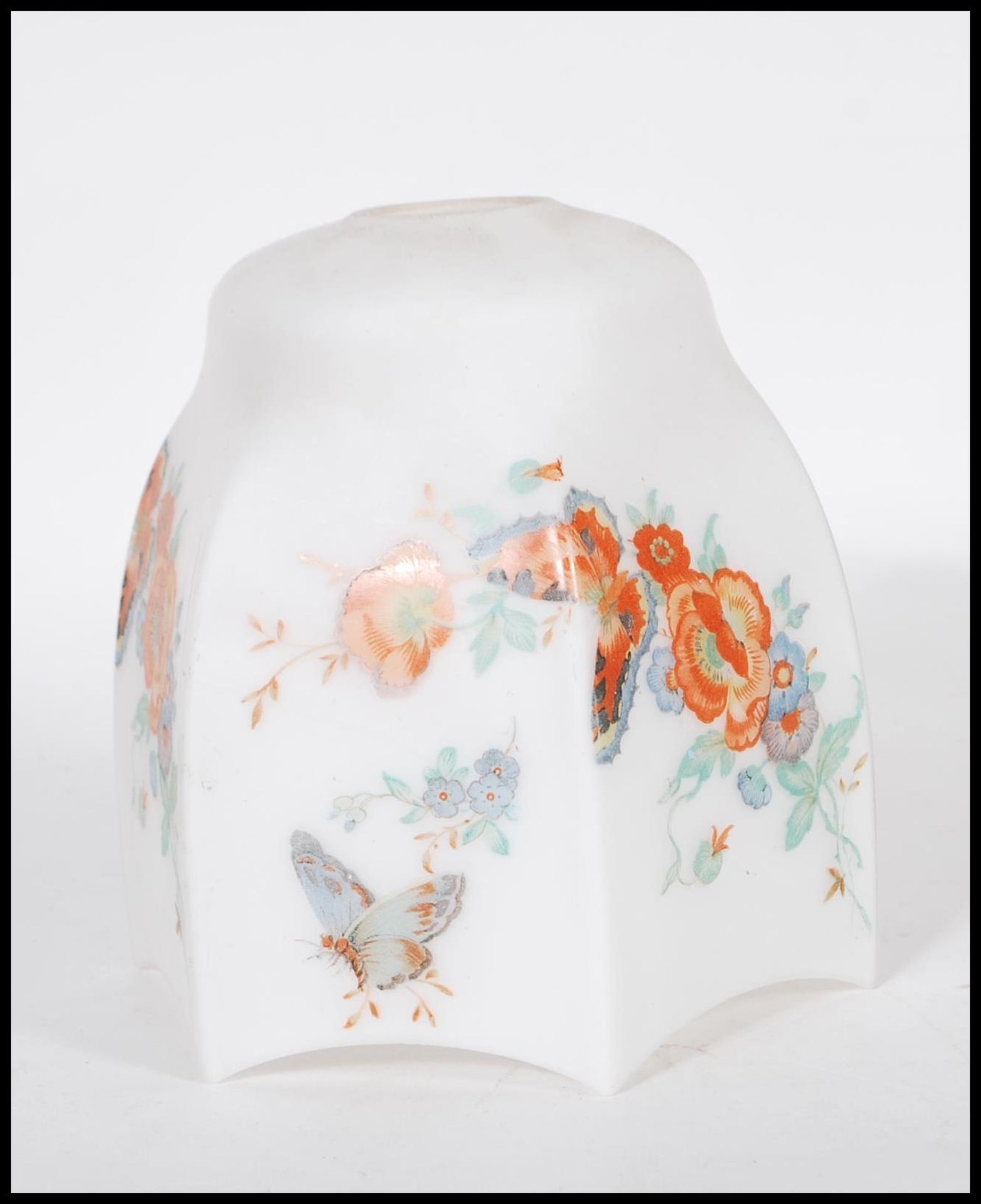 An Antique white porcelain pendant light shade with hand painted floral and butterfly - Image 3 of 6