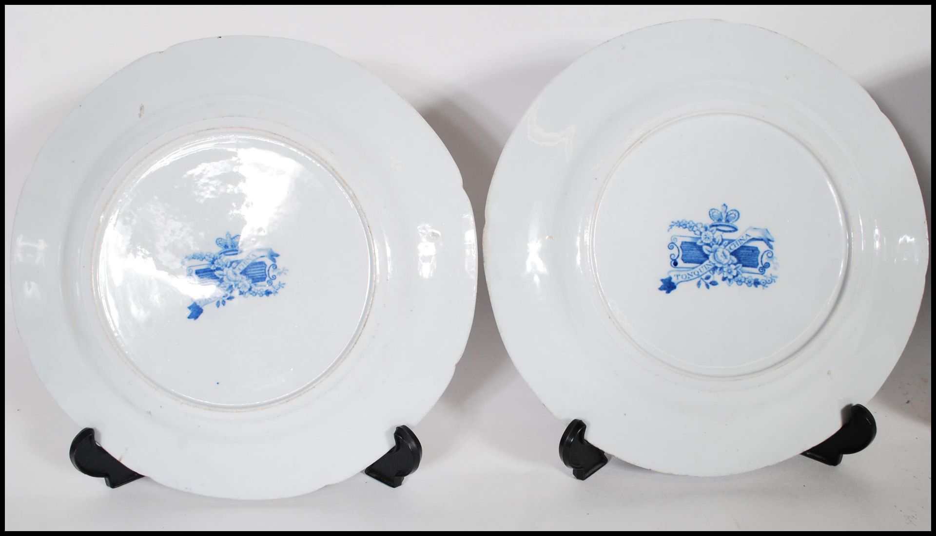 A group of four 19th Century Georgian Staffordshire Tonquin Oriental style ironstone plates having - Bild 5 aus 6