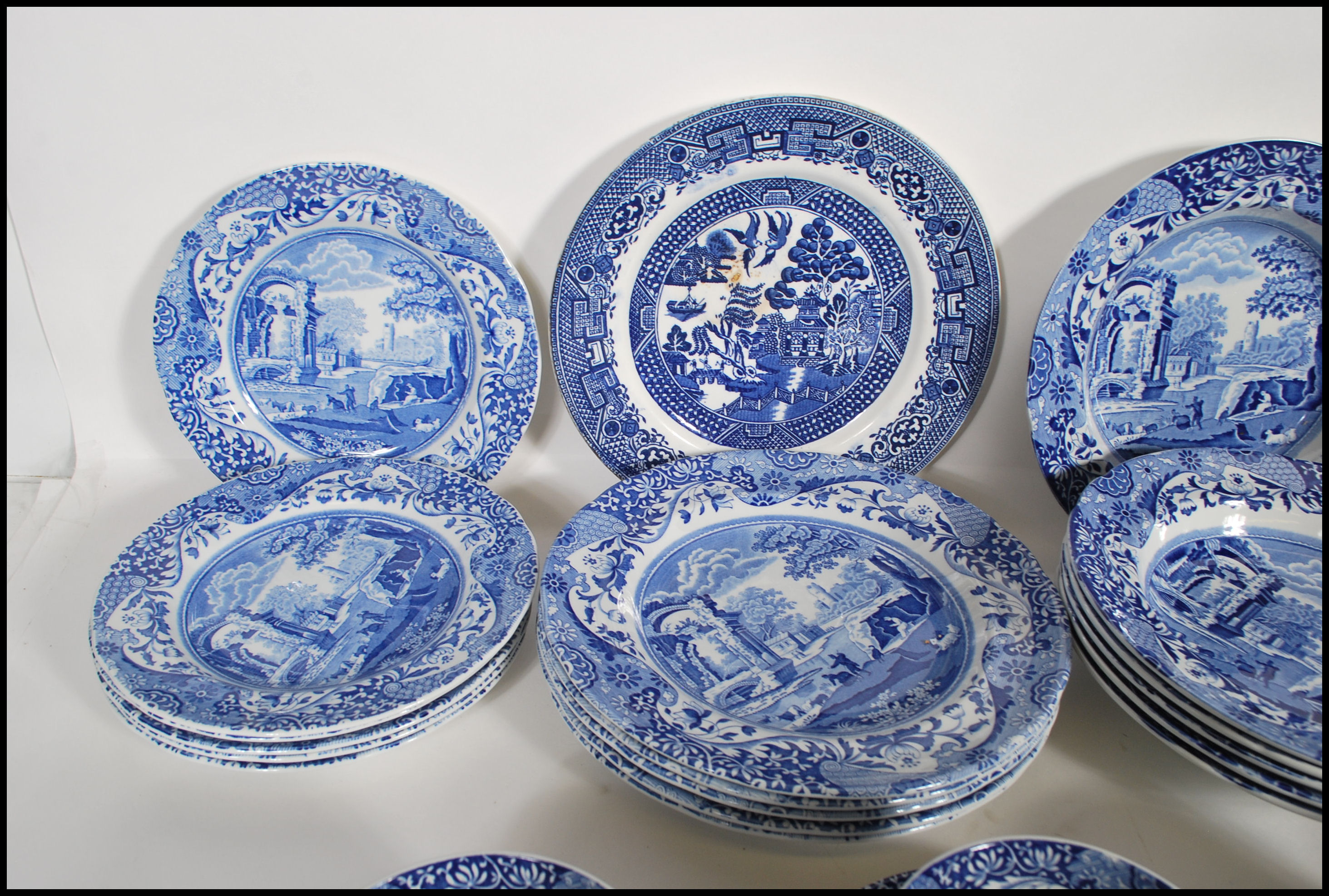 A quantity of 20th Century blue and white printed Spode Italian pattern china wares comprising of - Image 3 of 9