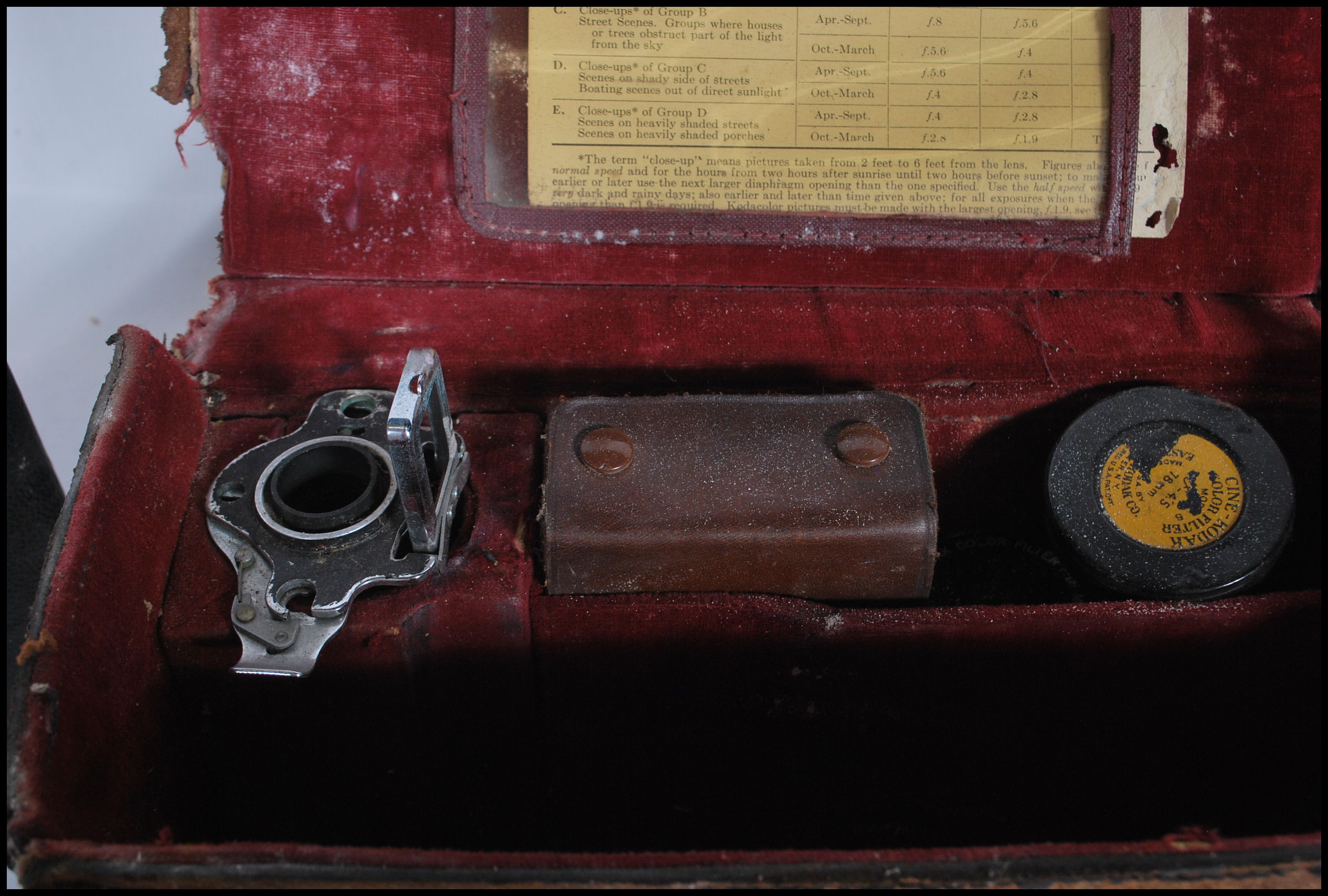 An early 20th Century Cine' Kodak Model BB camera in original leather fitted case with extra - Image 6 of 6