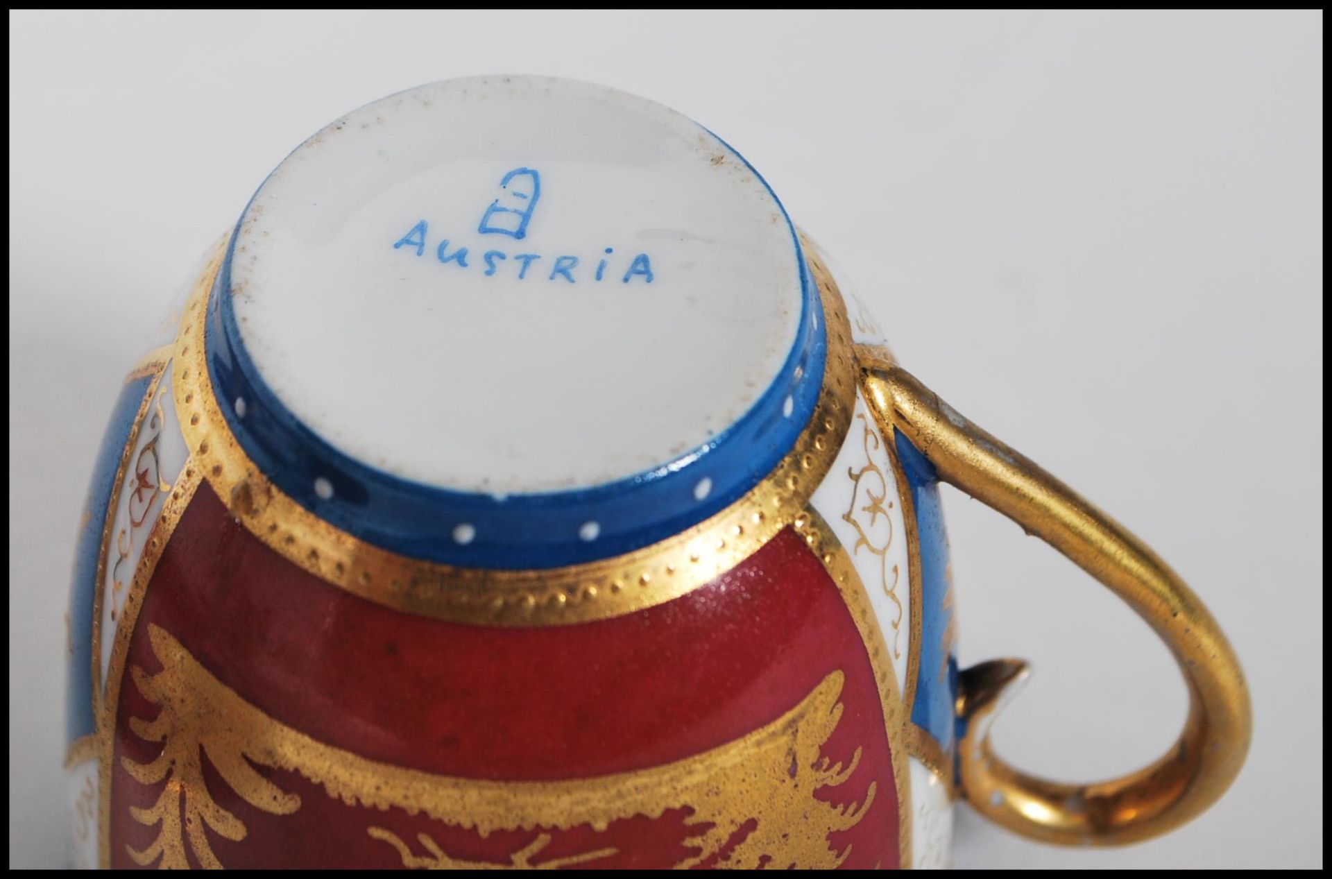 A collection of 19th Century Austrian porcelain bone china cabinet cups and saucers comprising an - Bild 5 aus 19