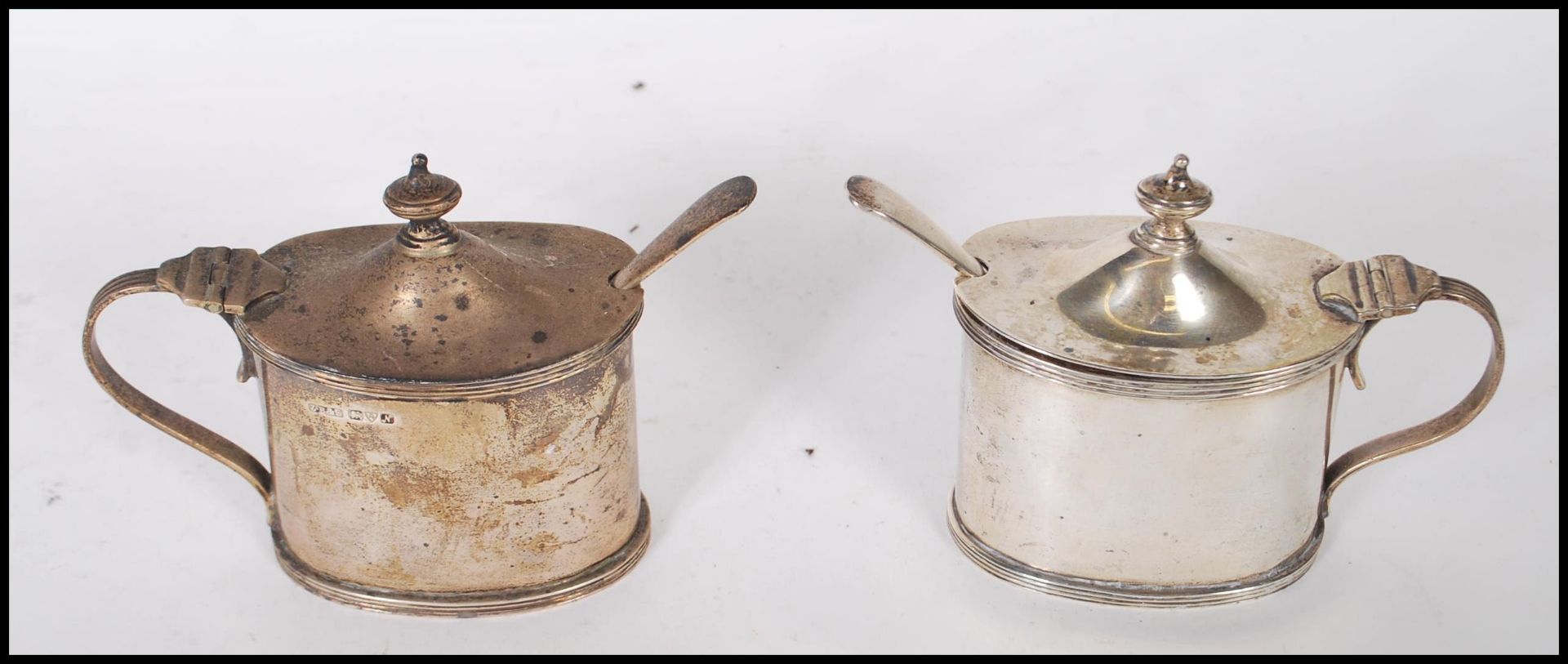 A pair of Zachariah Barraclough & Sons lidded mustard condiments of ovular form having hinged lid - Image 2 of 6