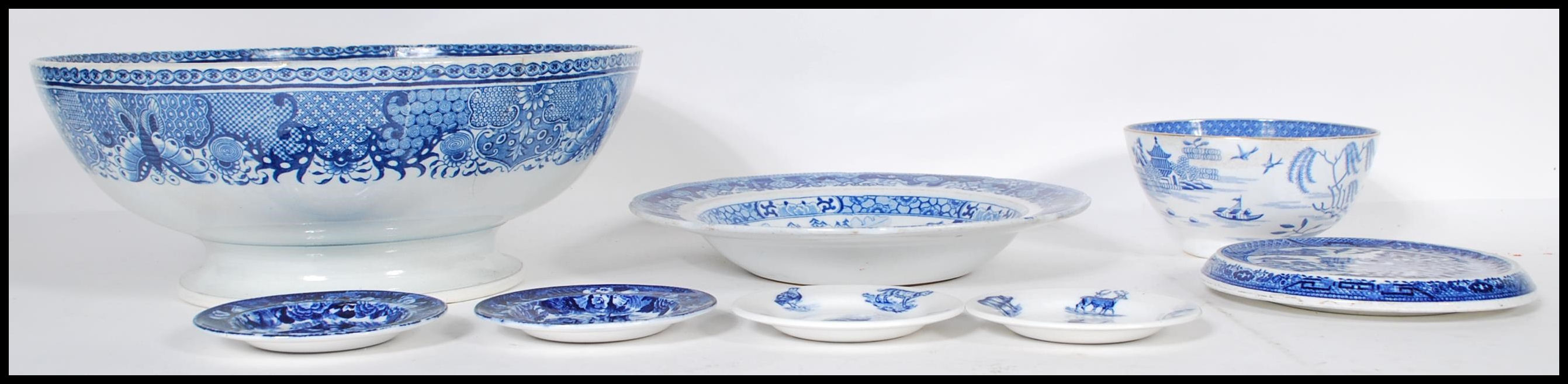 A group of 19th Century blue and white English china wares to include a large willow pattern - Image 2 of 15