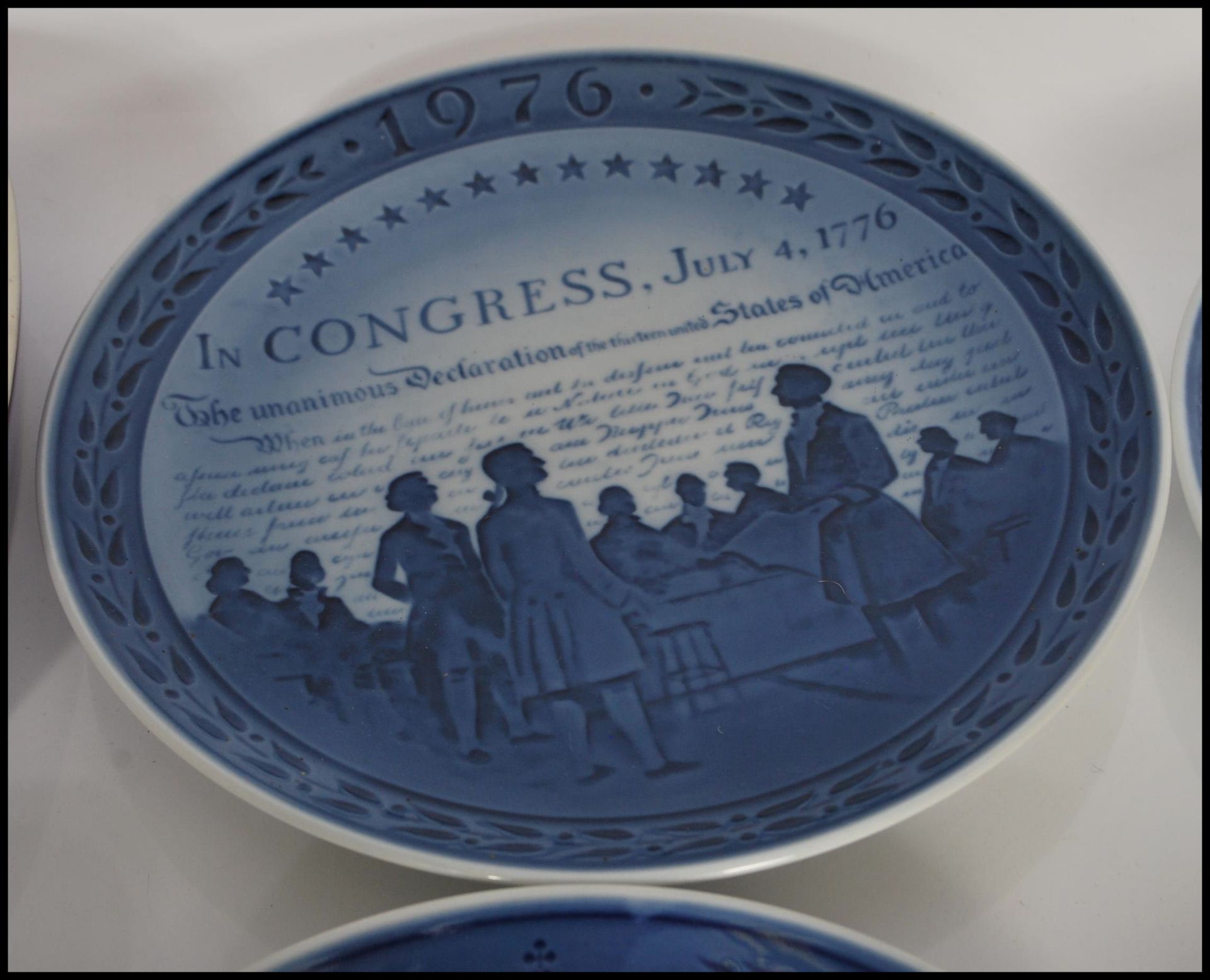 A group of four Royal Copenhagen blue and white porcelain plates to include a Bicentenary 1775-1975, - Bild 6 aus 10