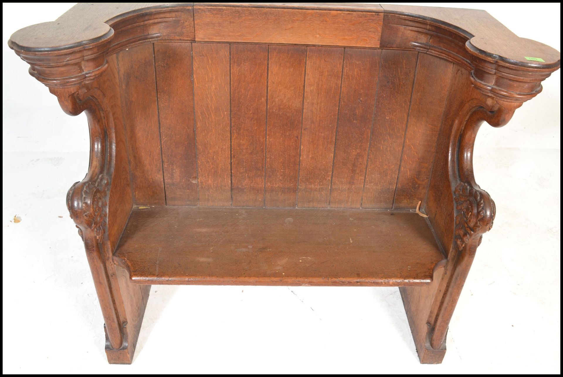 A 19th Century Victorian Gothic revival ecclesiastical church  oak pew, panel back over solid seat - Bild 10 aus 10