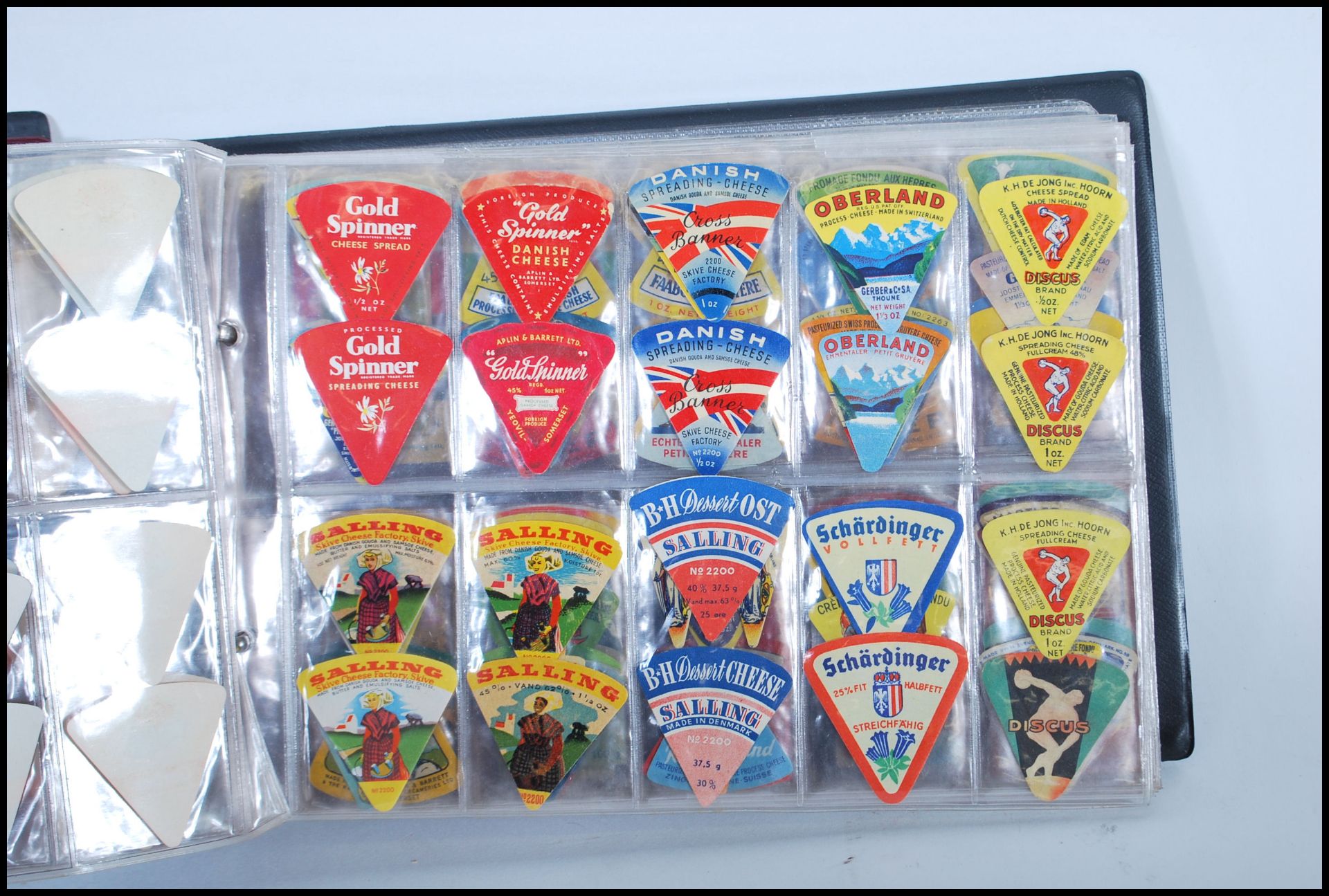 A vast collection of vintage 20th Century Cheese Labels from across Europe and England to include - Bild 7 aus 17