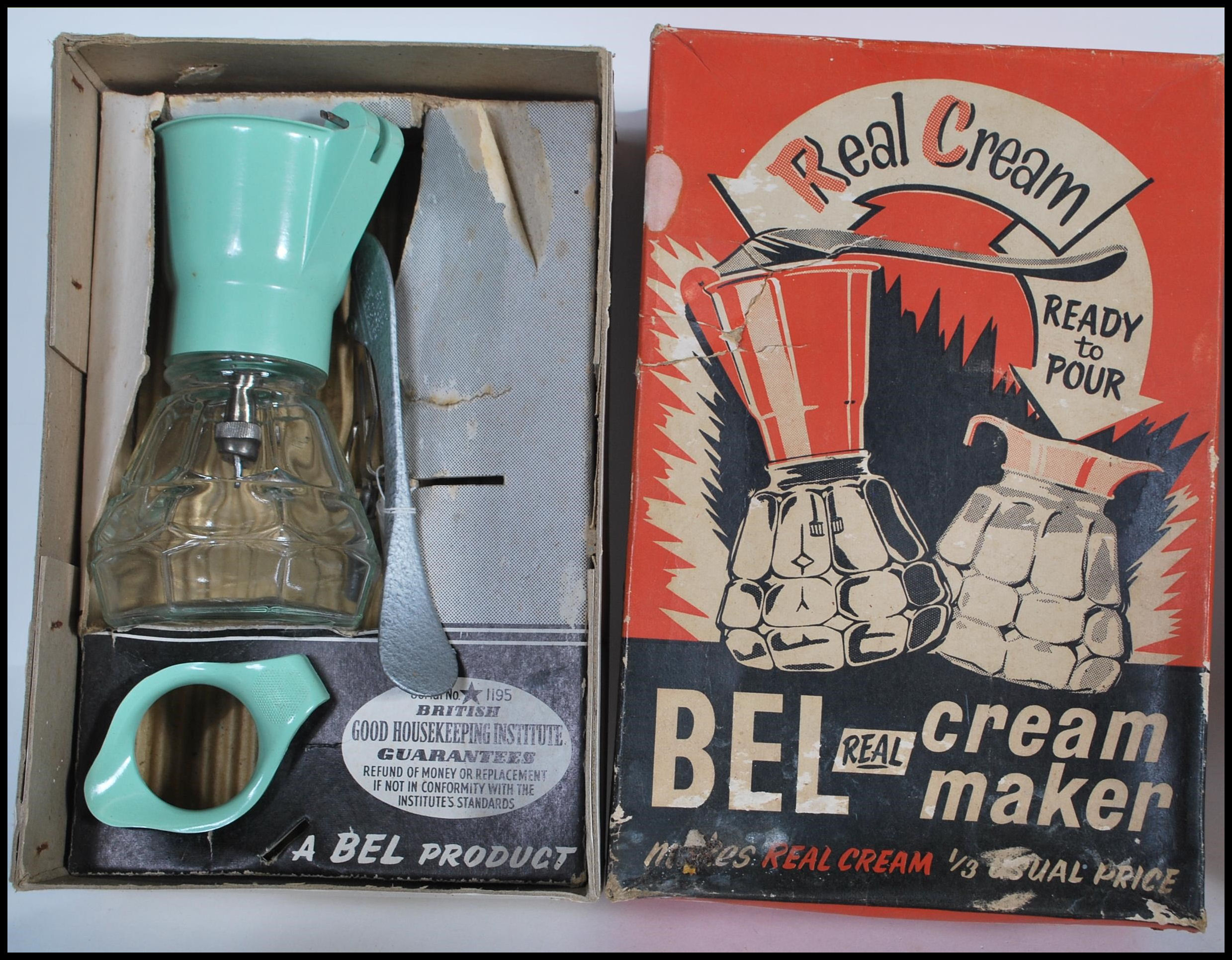 A good collection of assorted vintage mixed kitchenware to include; boxed Cream Maker, boxed Mouli - Image 3 of 6