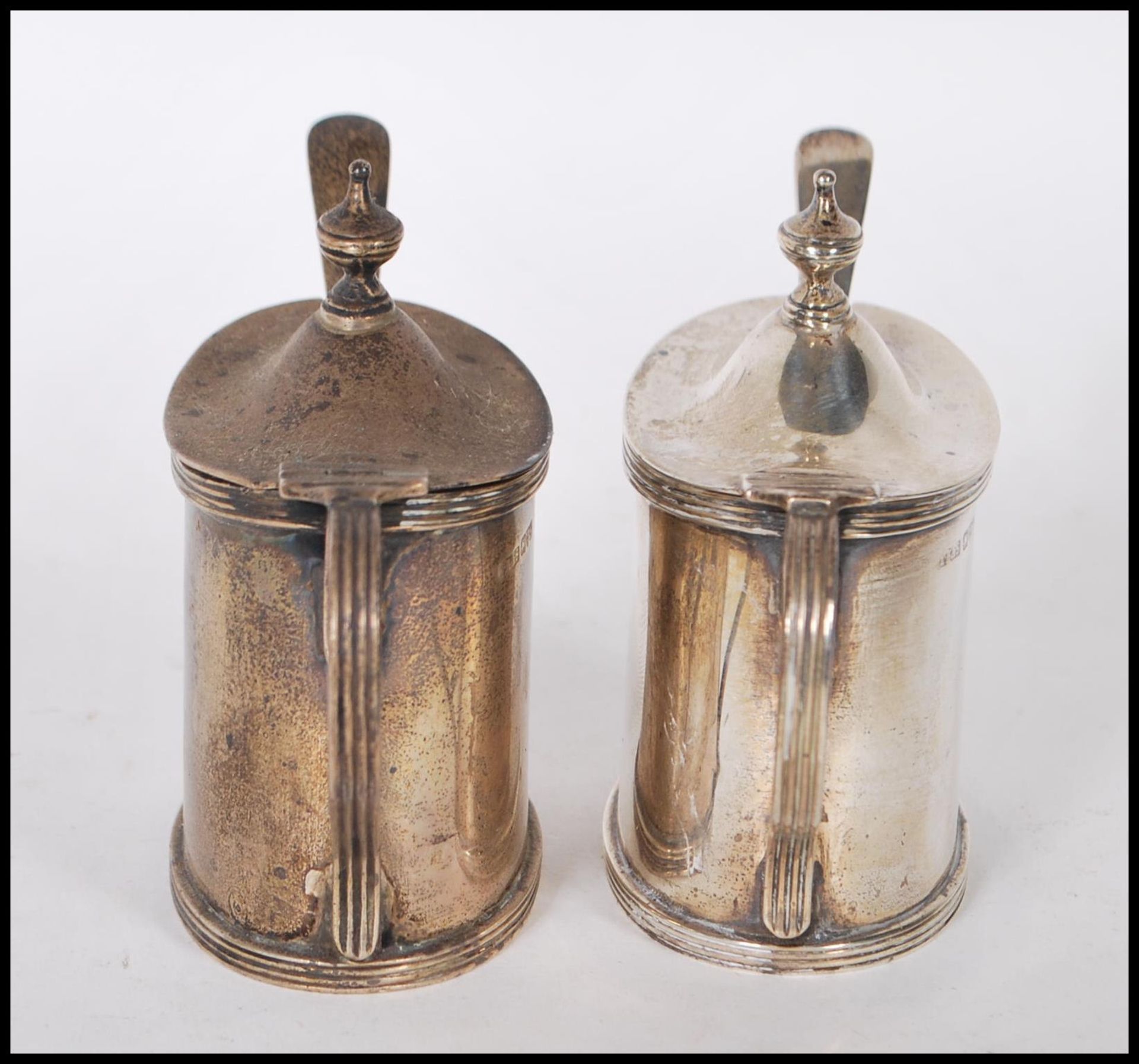 A pair of Zachariah Barraclough & Sons lidded mustard condiments of ovular form having hinged lid - Image 3 of 6