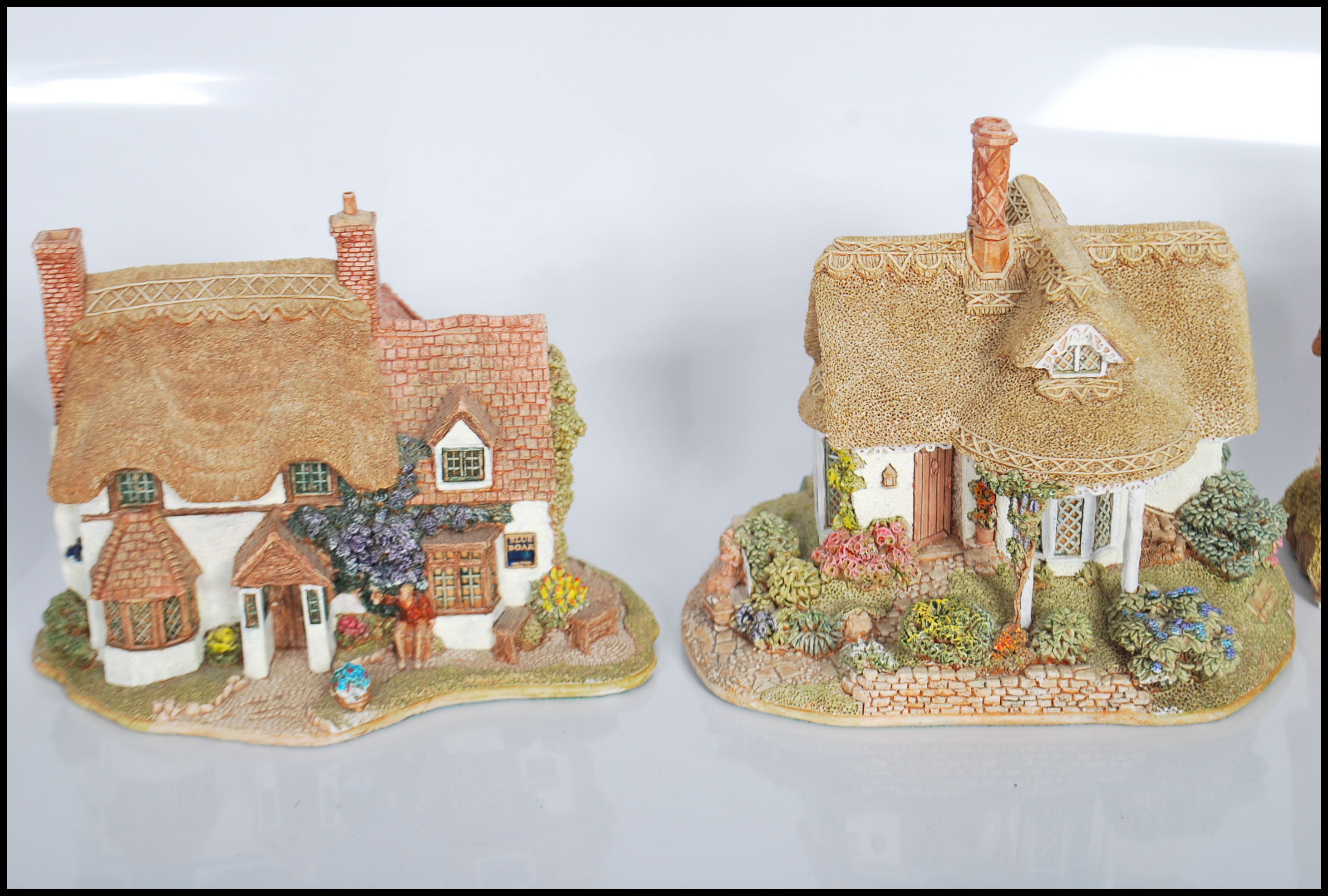 A collection of ten boxed Lilliput Cottages to include Blue Boar, To Have And To Hold, Cradle - Image 7 of 9