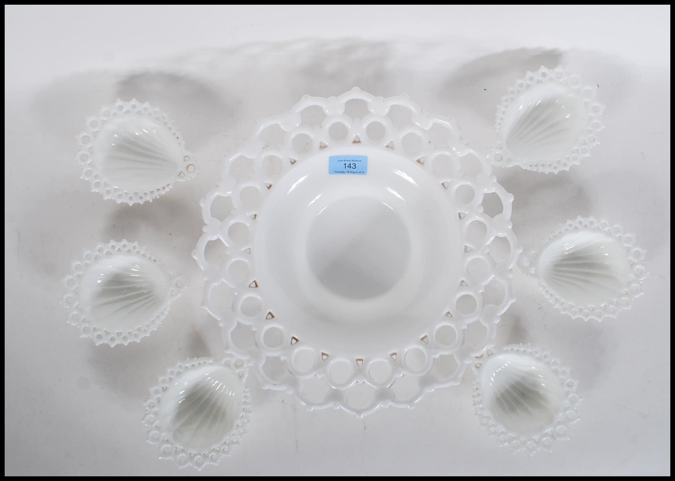 A 19th Century pressed milk glass centrepiece bowl - Image 3 of 7