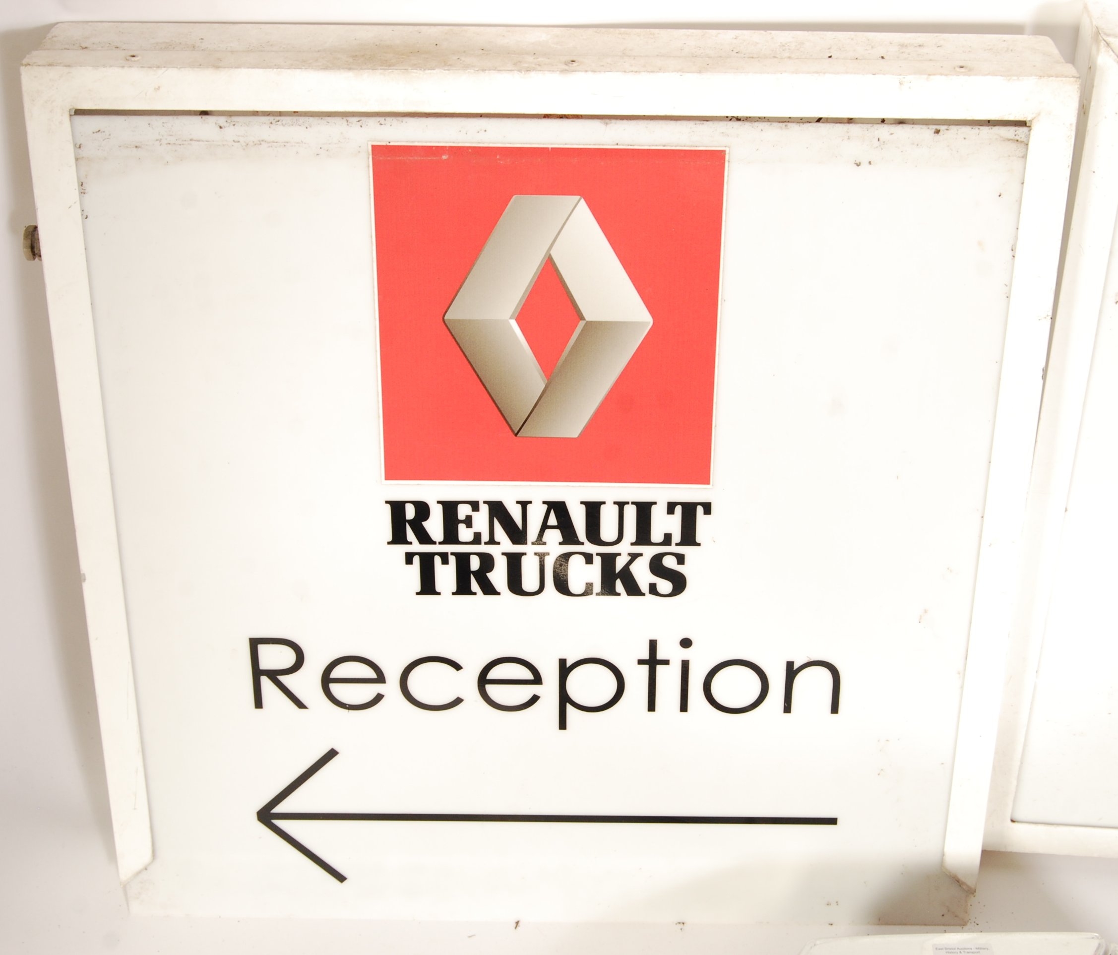 THREE 1990'S RENAULT CAR BADGE SHOWROOM LIGHT BOX - Image 2 of 4