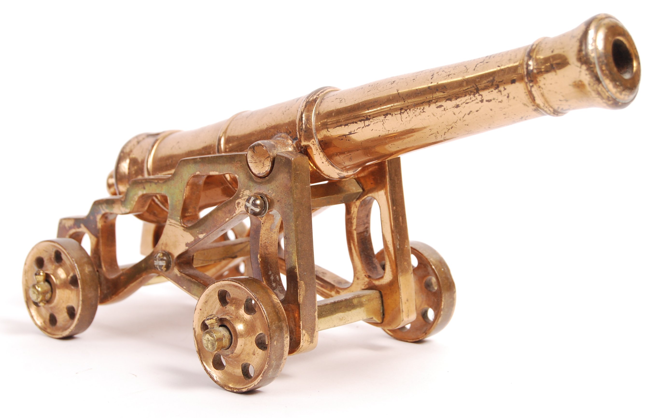 EARLY 20TH CENTURY CAST BRASS DESK TOP CANNON - Image 2 of 4