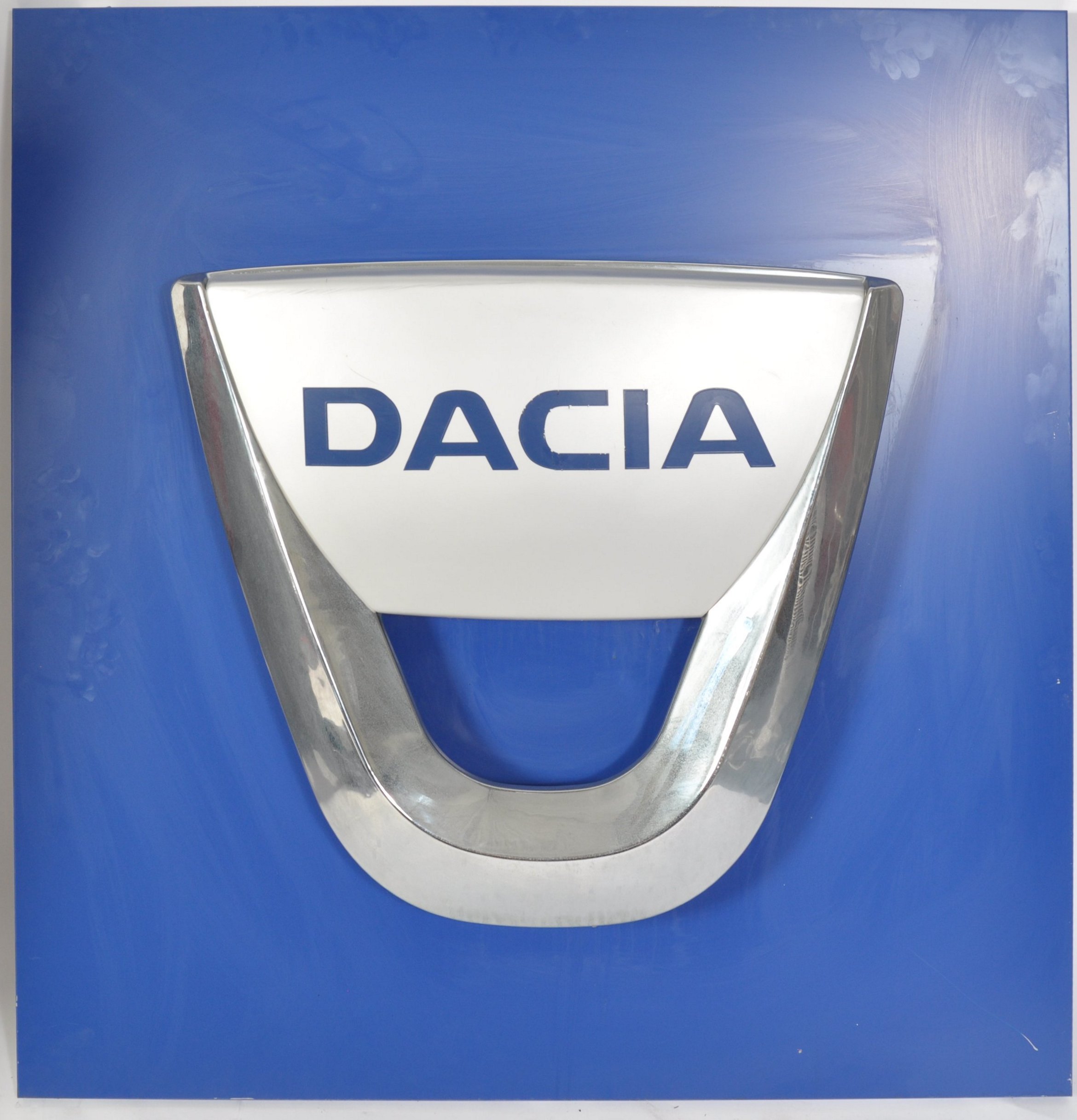 DACIA POINT OF SALE SHOWROOM LIGHT BOX SIGN FRONT