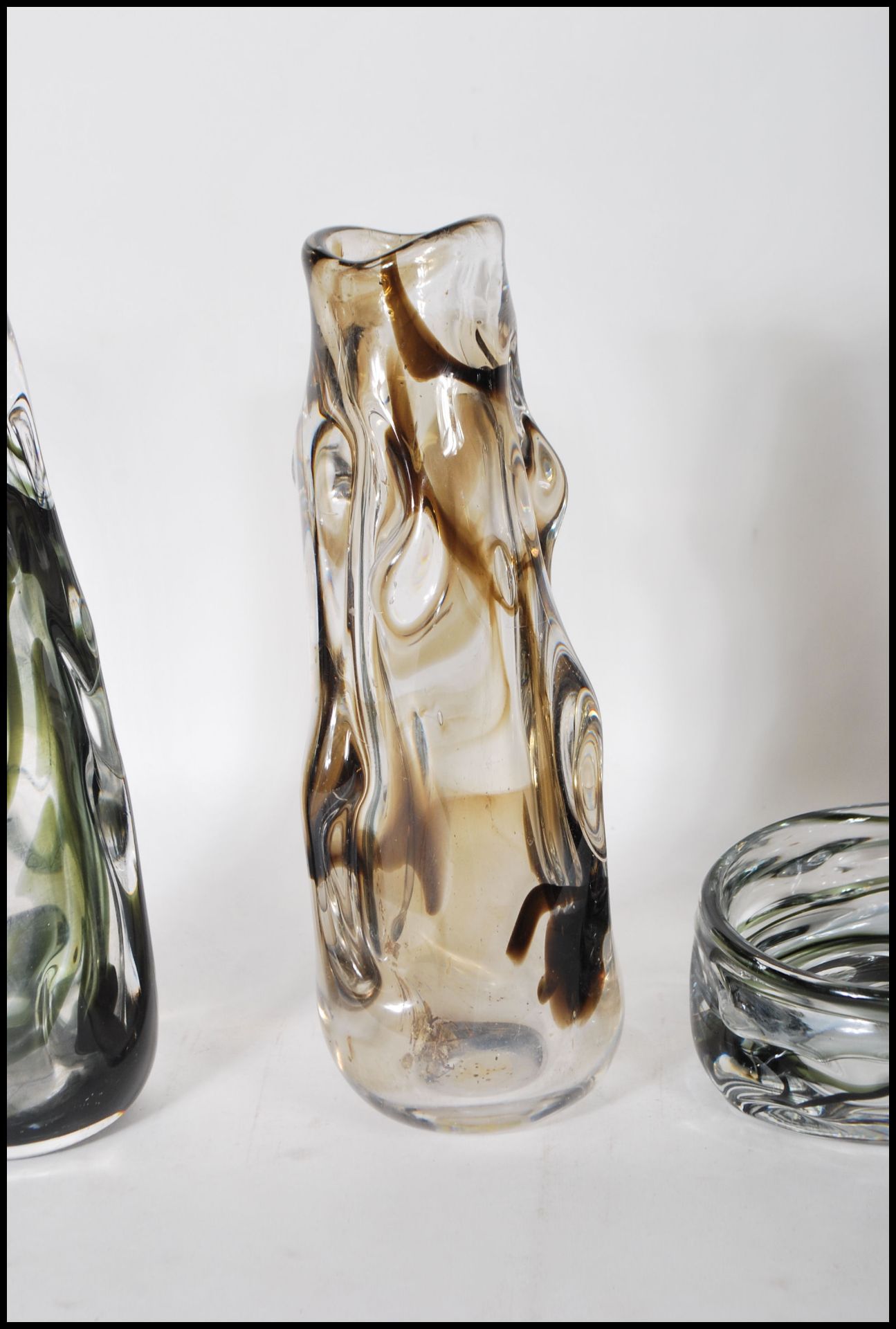 A selection of 20th Century retro glass vases of textured form all having trailed marble design to - Bild 4 aus 8