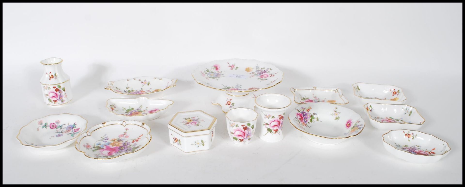 A collection of fourteen pieces of bone china by Royal Crown Derby, all decorated with fauna and - Bild 2 aus 8