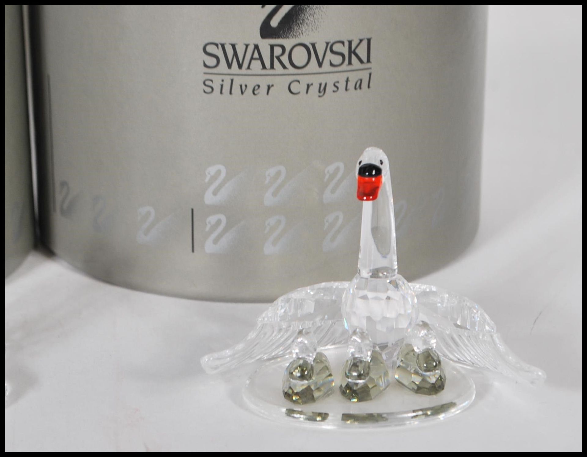 A collection of Swarovski crystal gut glass animal figurines to include a cobra, dragonfly, swan, - Bild 7 aus 7