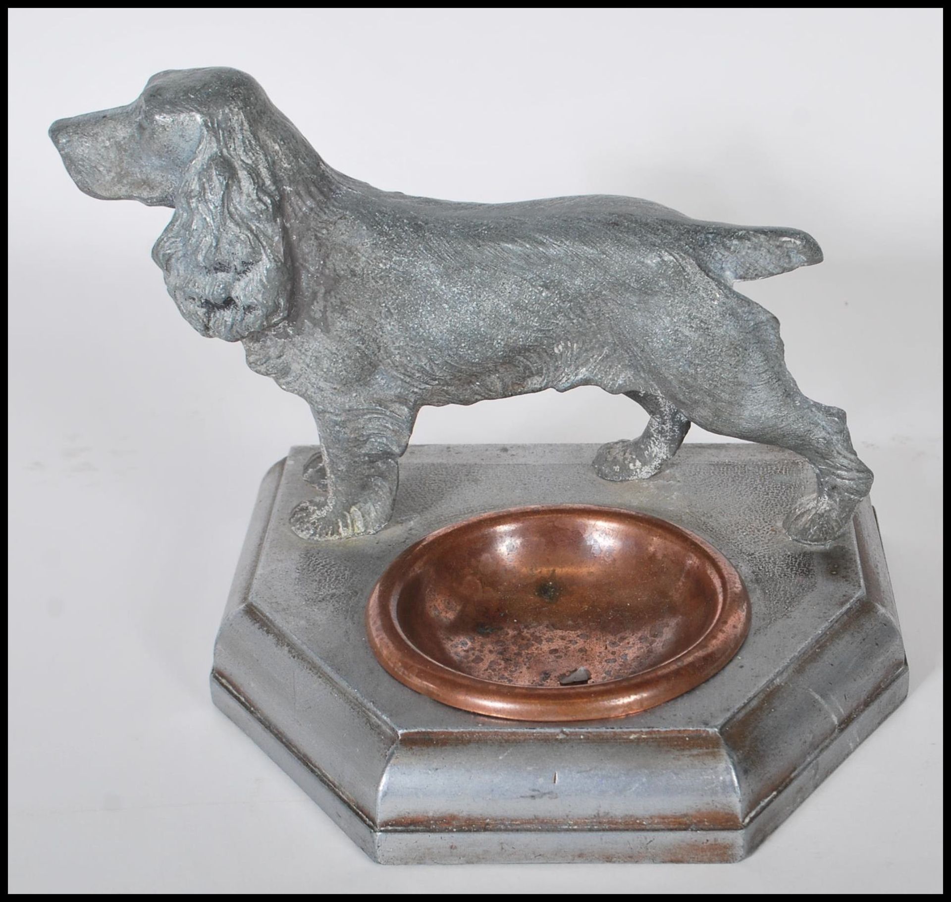 A vintage mid 20th Century trinket dish / ashtray having a copper bowl within a stepped five sided - Bild 5 aus 8