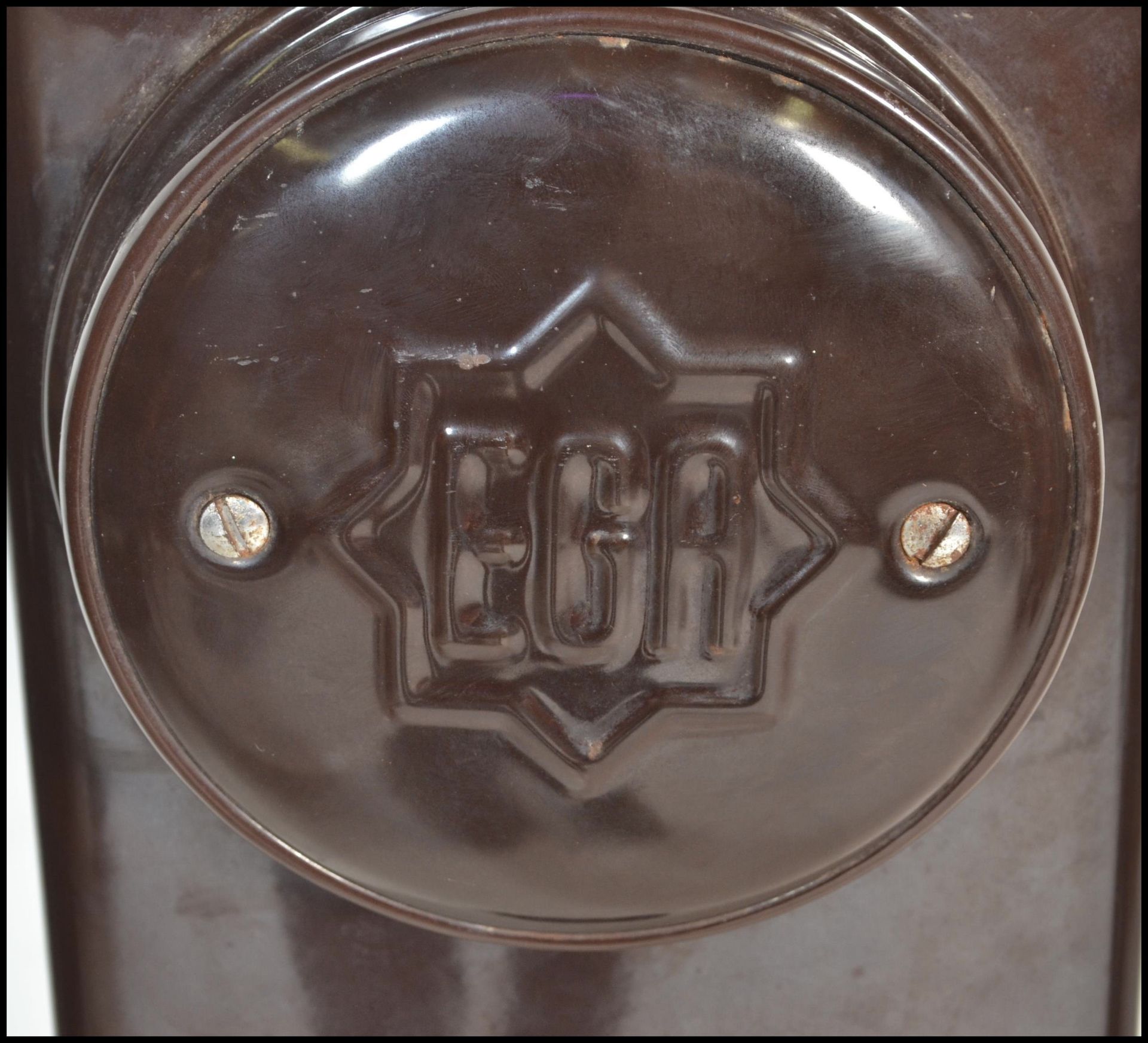A vintage 20th Century industrial French enamel freestanding upright radiator, having applied makers - Bild 6 aus 6
