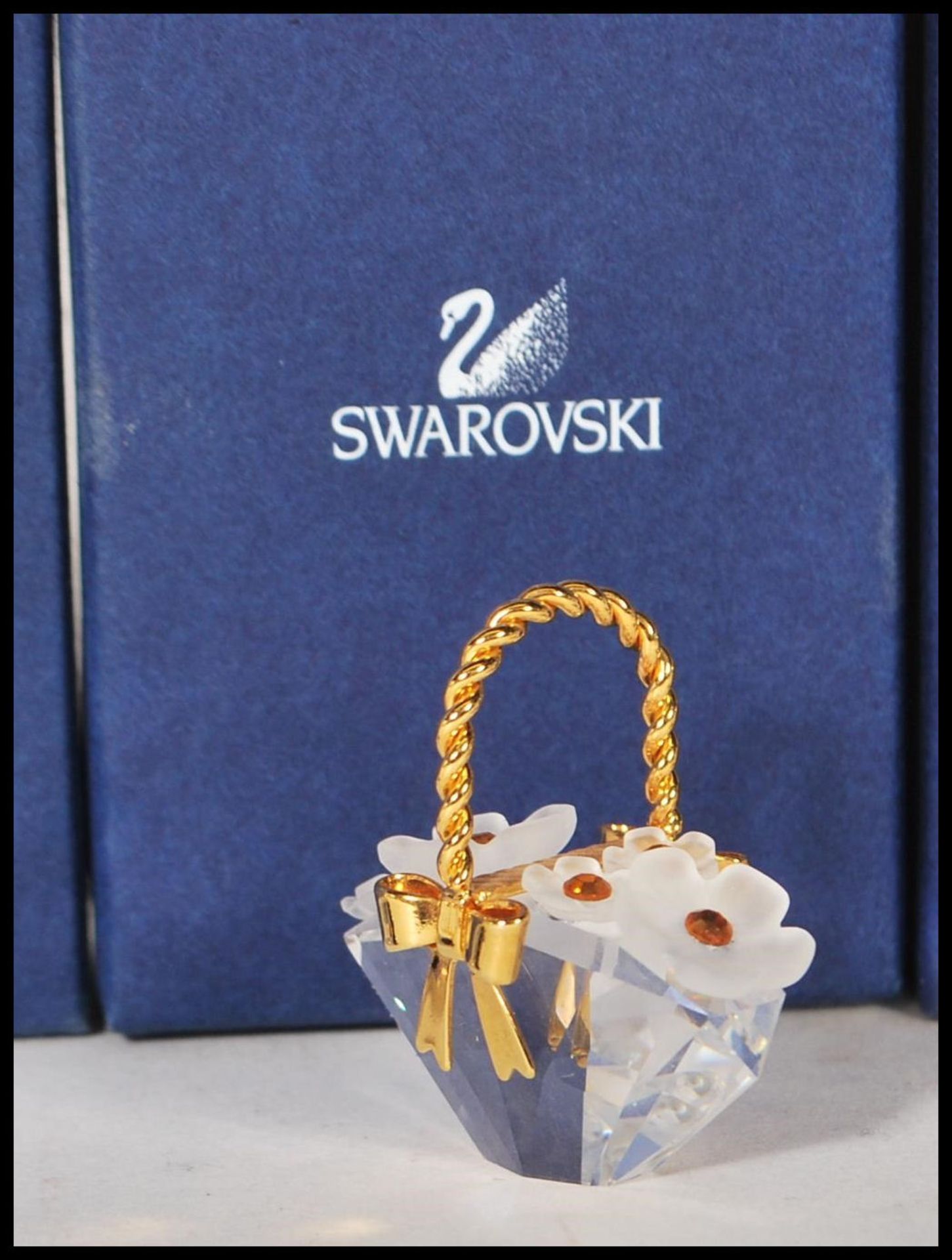 Swarovski - A collection of cut glass crystal figurines to include a harp, a globe, a rocking chair, - Bild 4 aus 7