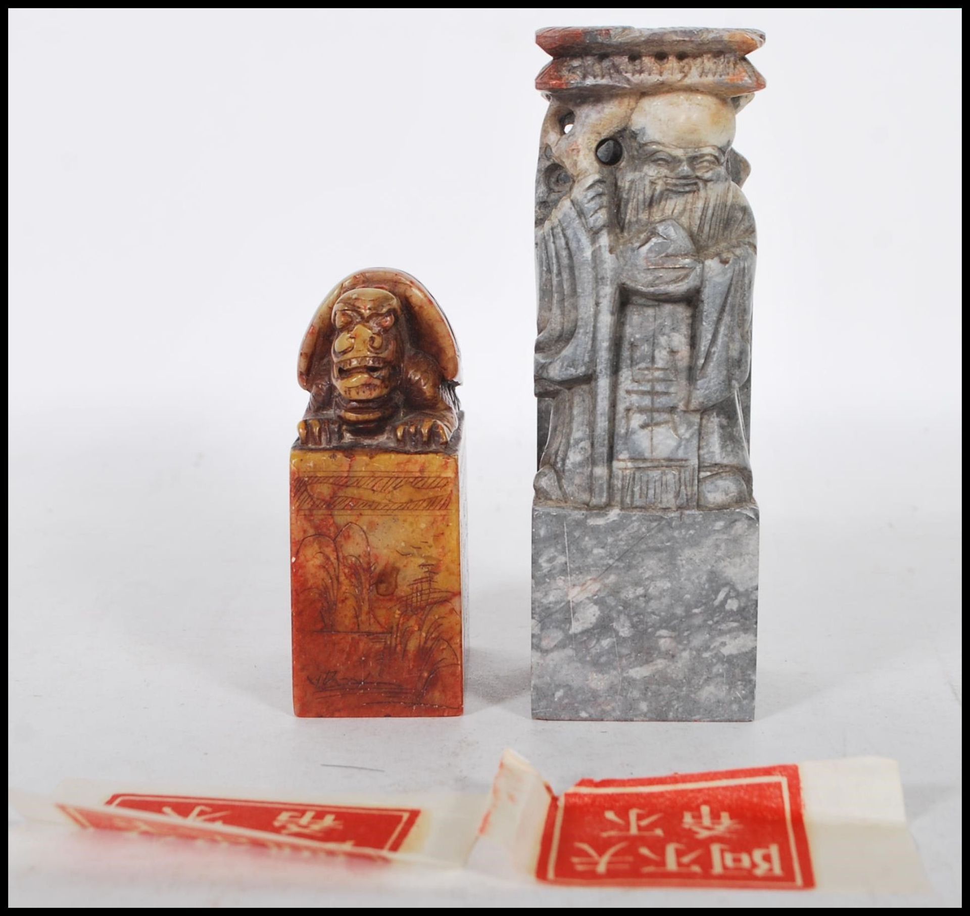 Two 20th Century Chinese carved soapstone cylinder desk seals of rectangular form, one carved into - Bild 2 aus 16