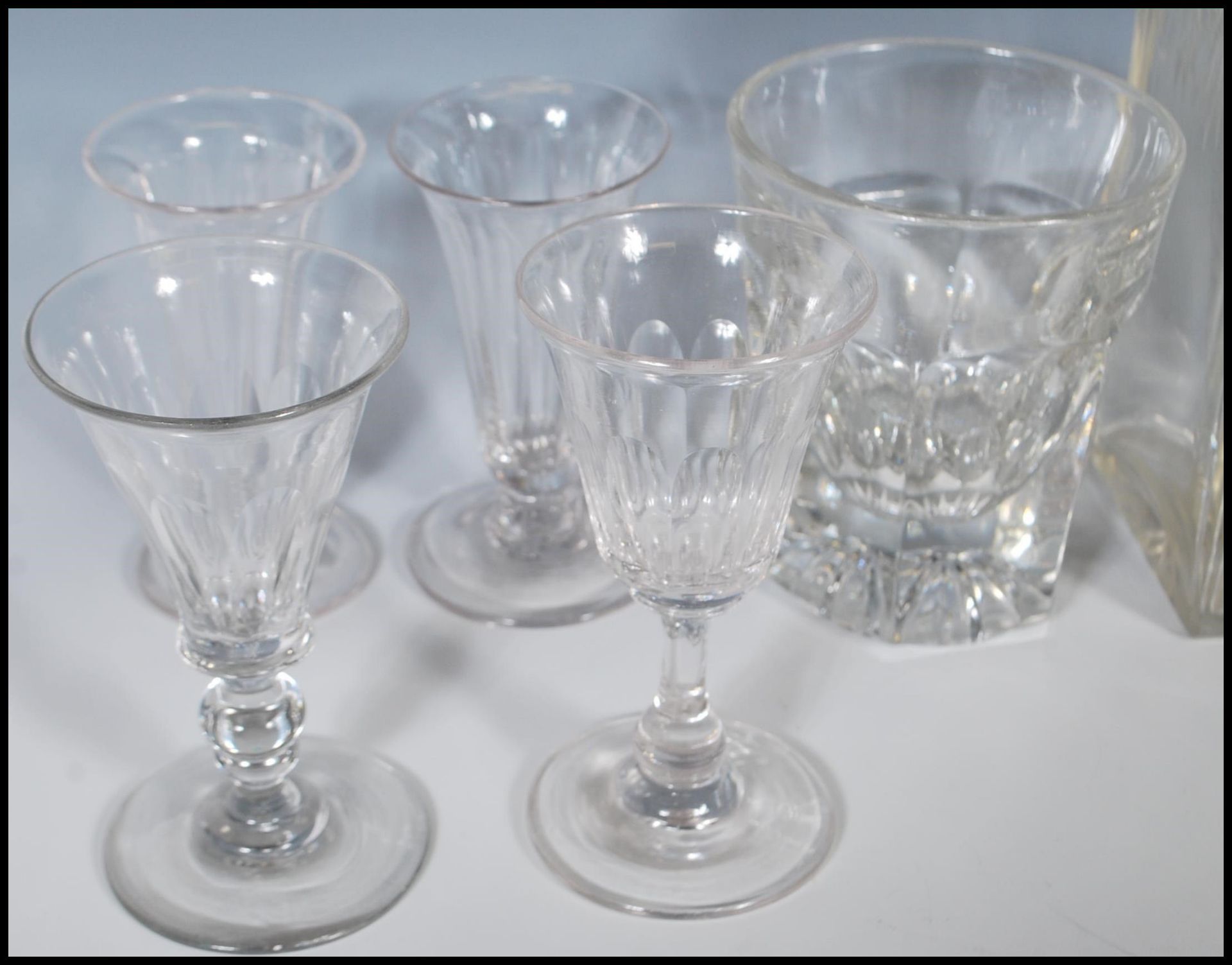 A collection of glasses and decanters dating from the 19th Century Victorian era to include - Bild 2 aus 7
