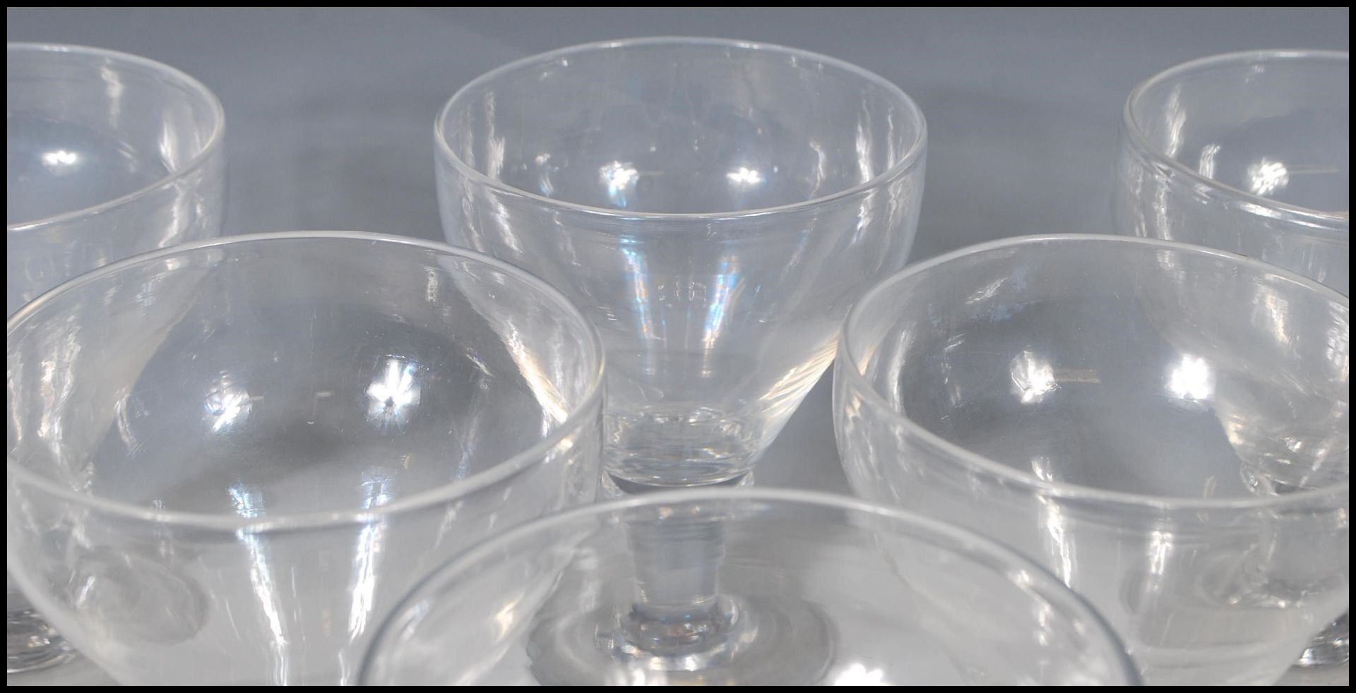 A group of six 19th Century Georgian rummer glasses having tapering bowls with capstan stems - Bild 6 aus 15