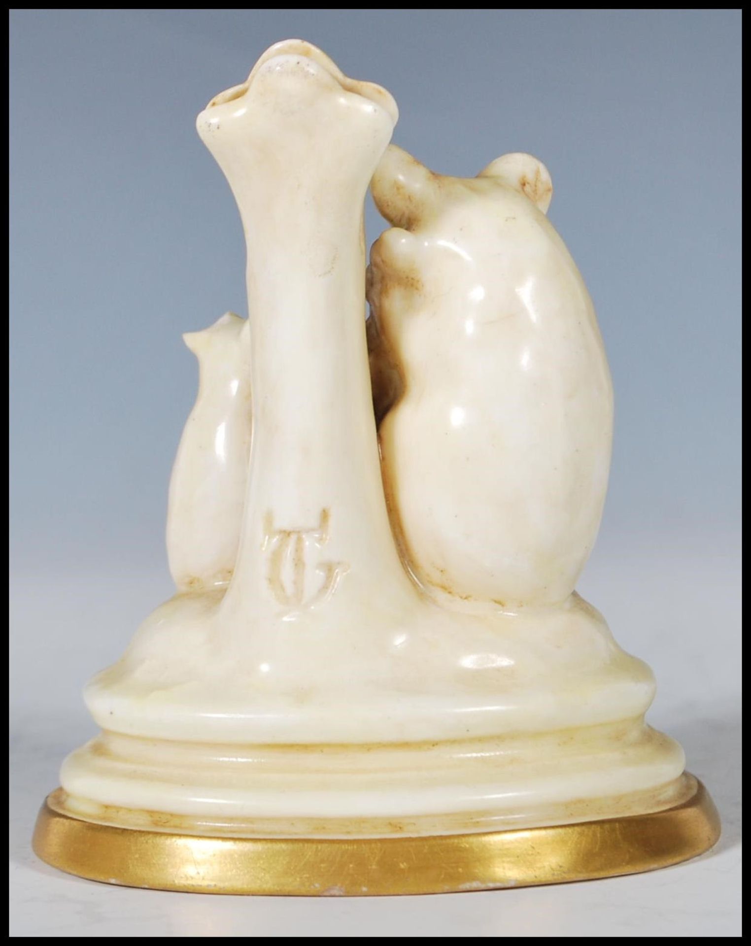 A 19th Century Victorian George Tinworth for Doulton Burslem / Lambeth ceramic menu holder depicting - Bild 3 aus 9