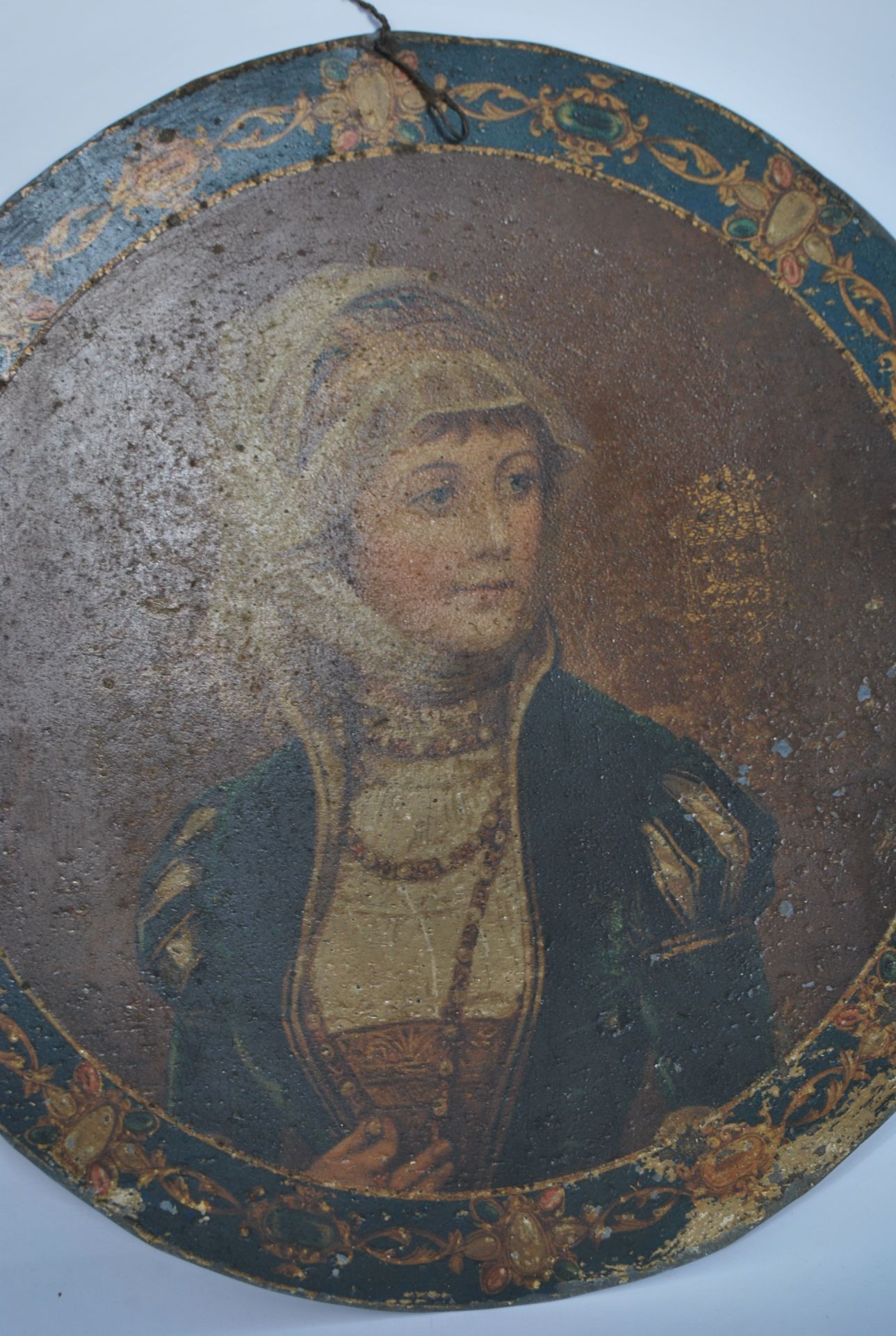 A pair of 19th Century Continental toleware printed plaques, the plaques depicting ladies in 18th - Bild 2 aus 4